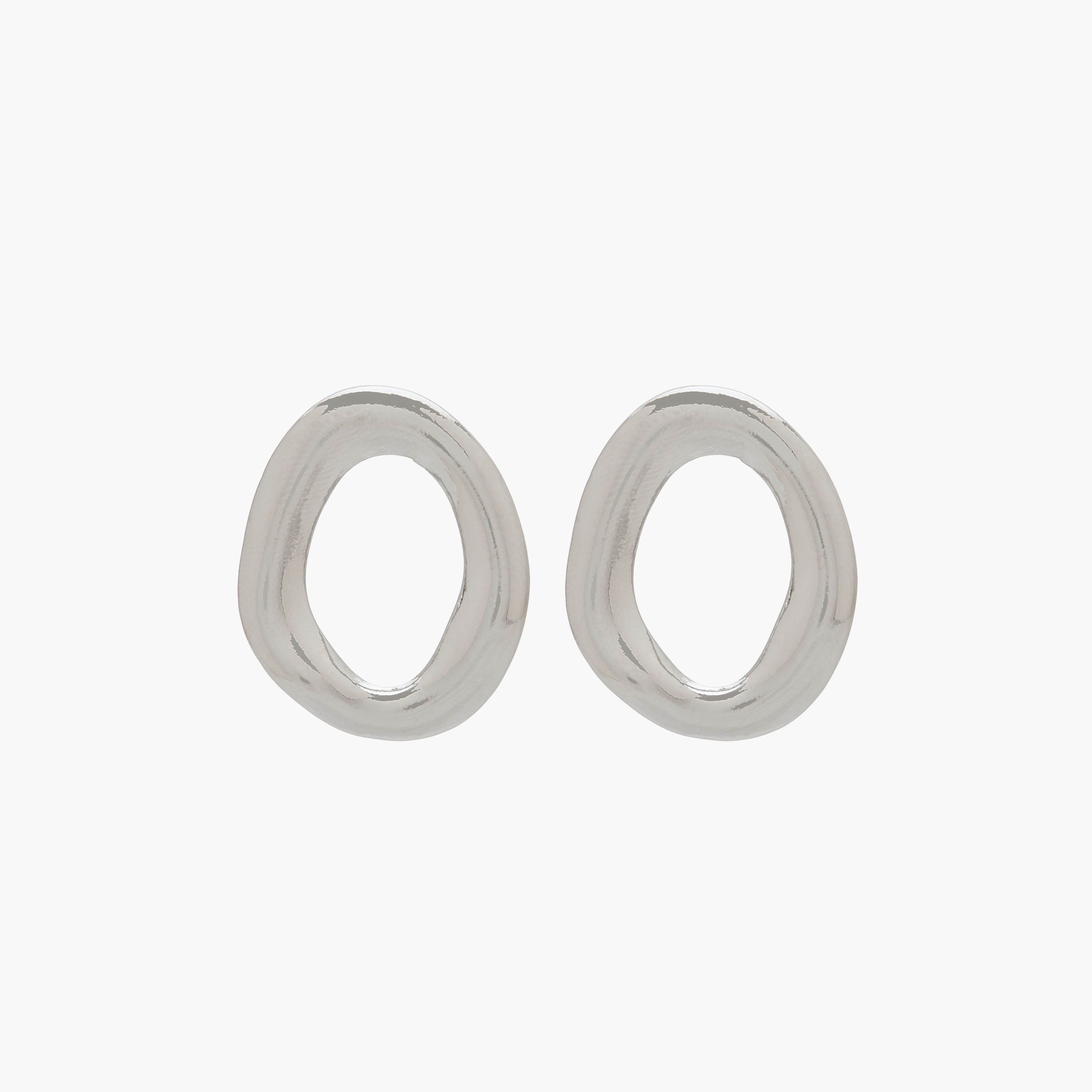 أقراط لون فضي بمكبس إغلاق خلفي-women-watchesandjewellery-jewellery-earrings-image-1