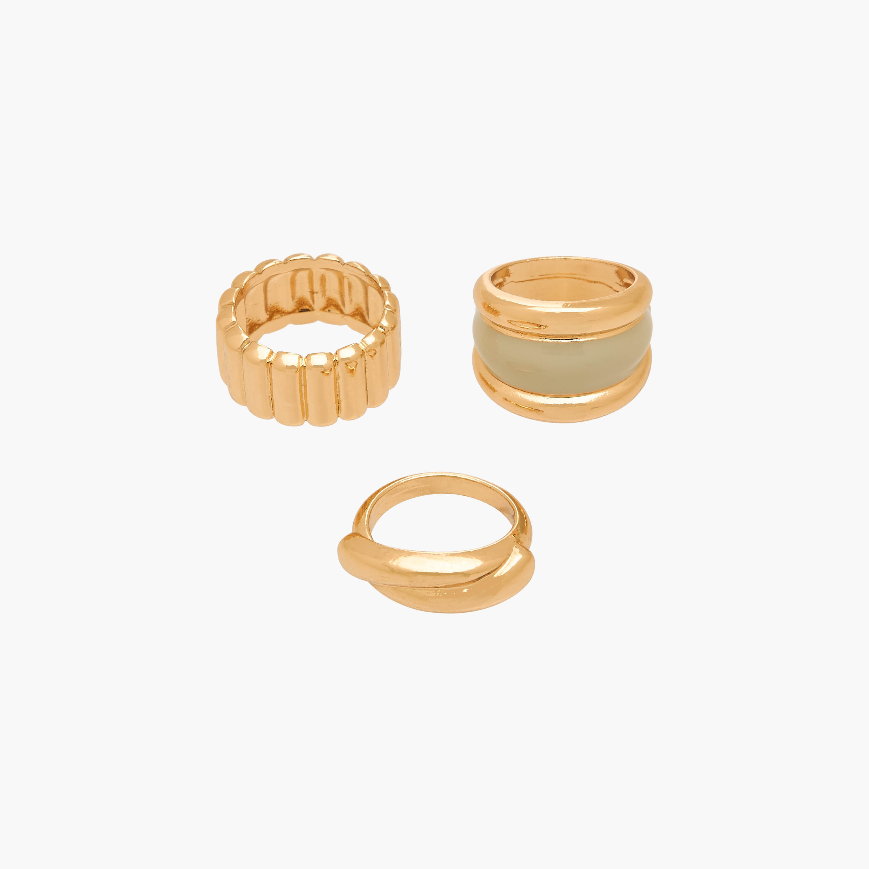 طقم خواتم ذهبية بتصاميم عصرية جذابة عدد 3-women-watchesandjewellery-jewellery-rings-image-1