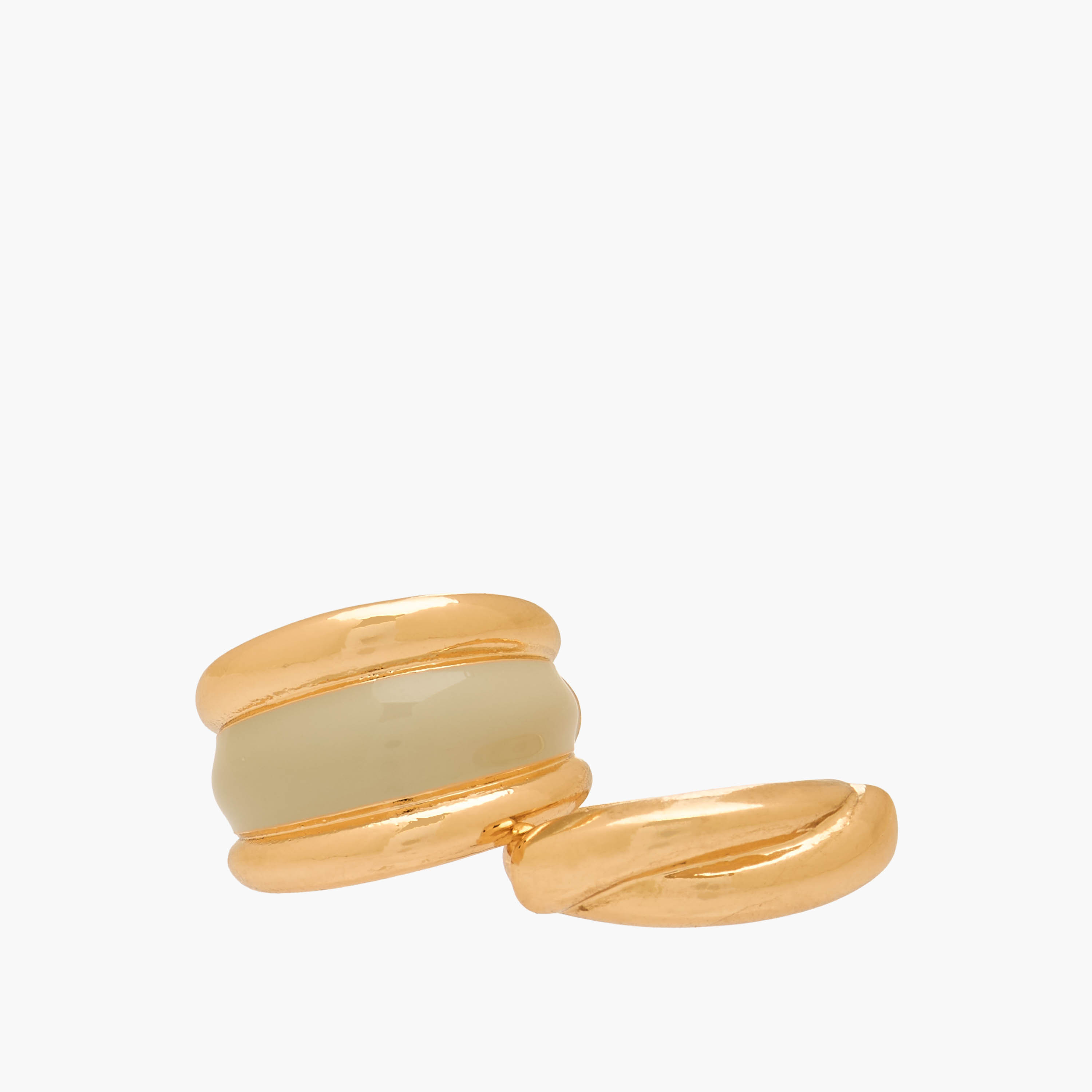 طقم خواتم ذهبية بتصاميم عصرية جذابة عدد 3-women-watchesandjewellery-jewellery-rings-image-3
