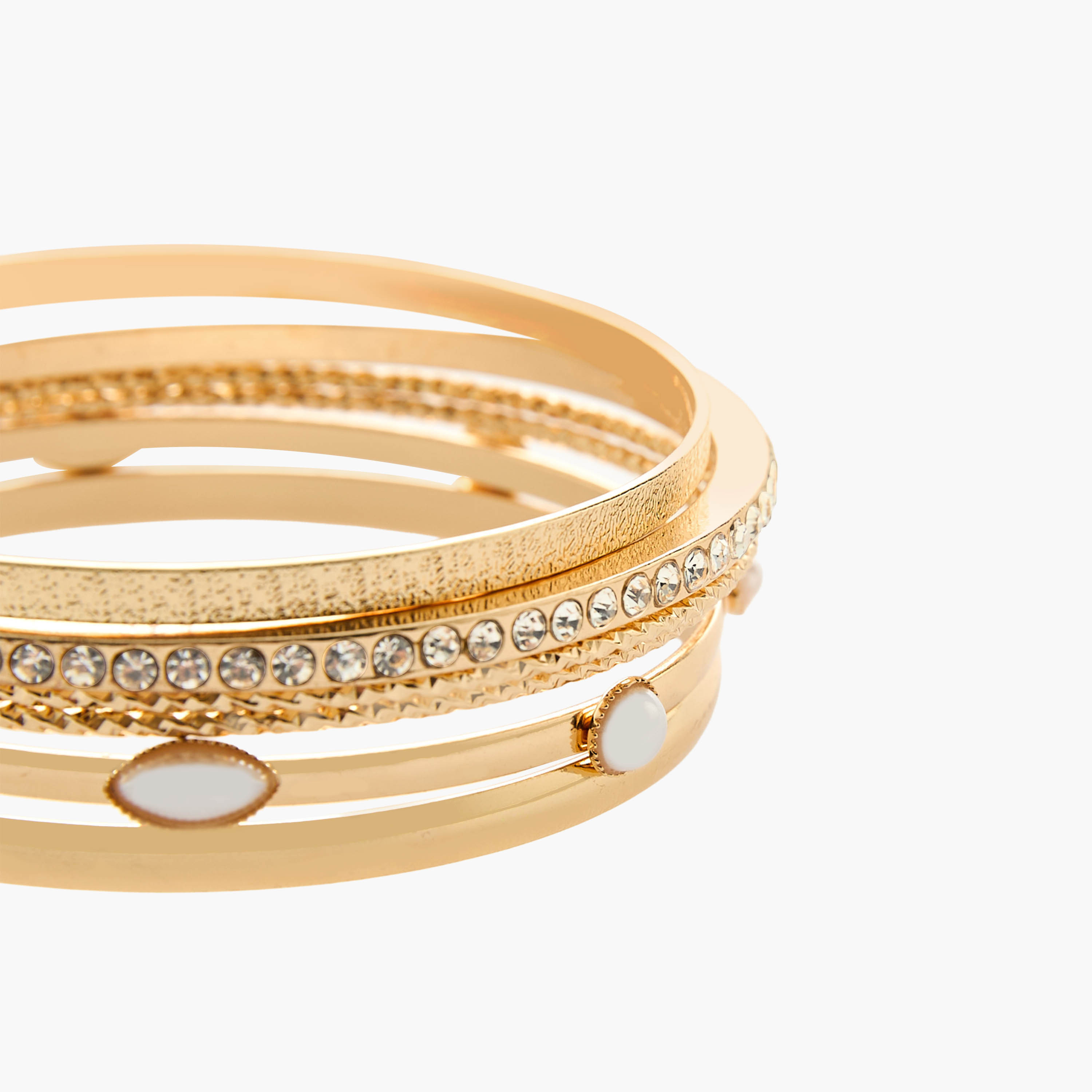 طقم أساور بلون ذهبي - 6 قطع متنوعة-women-watchesandjewellery-jewellery-banglesandbracelets-image-9