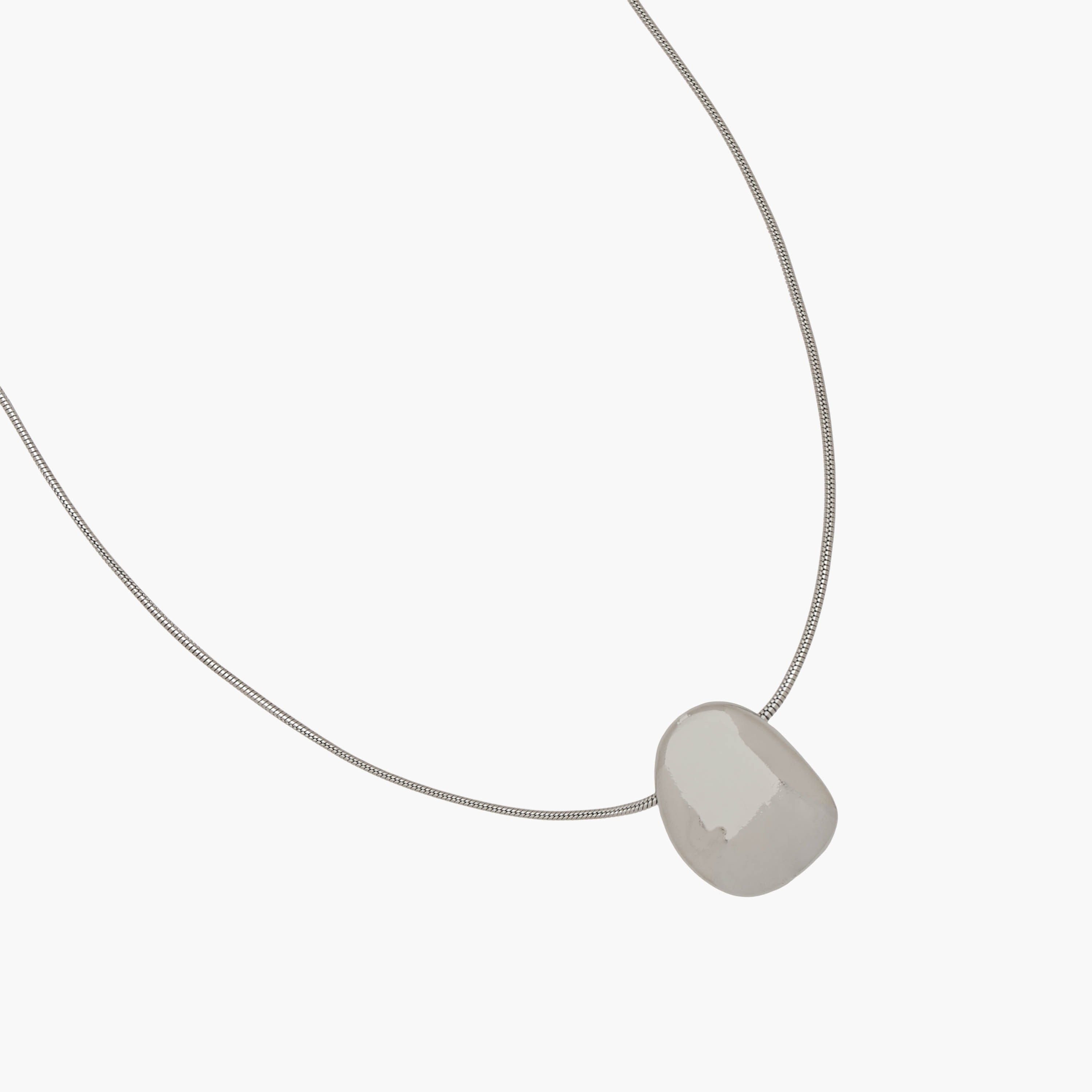 قلادة بدلاية لون فضي عصرية بمشبك إغلاق-women-watchesandjewellery-jewellery-necklacesandpendants-image-2