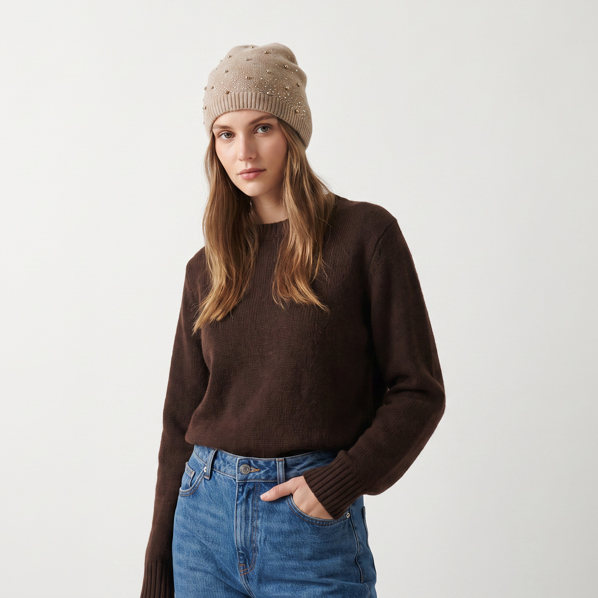 قبعة بيني مزينة-women-winterwear-capsandhats-image-2