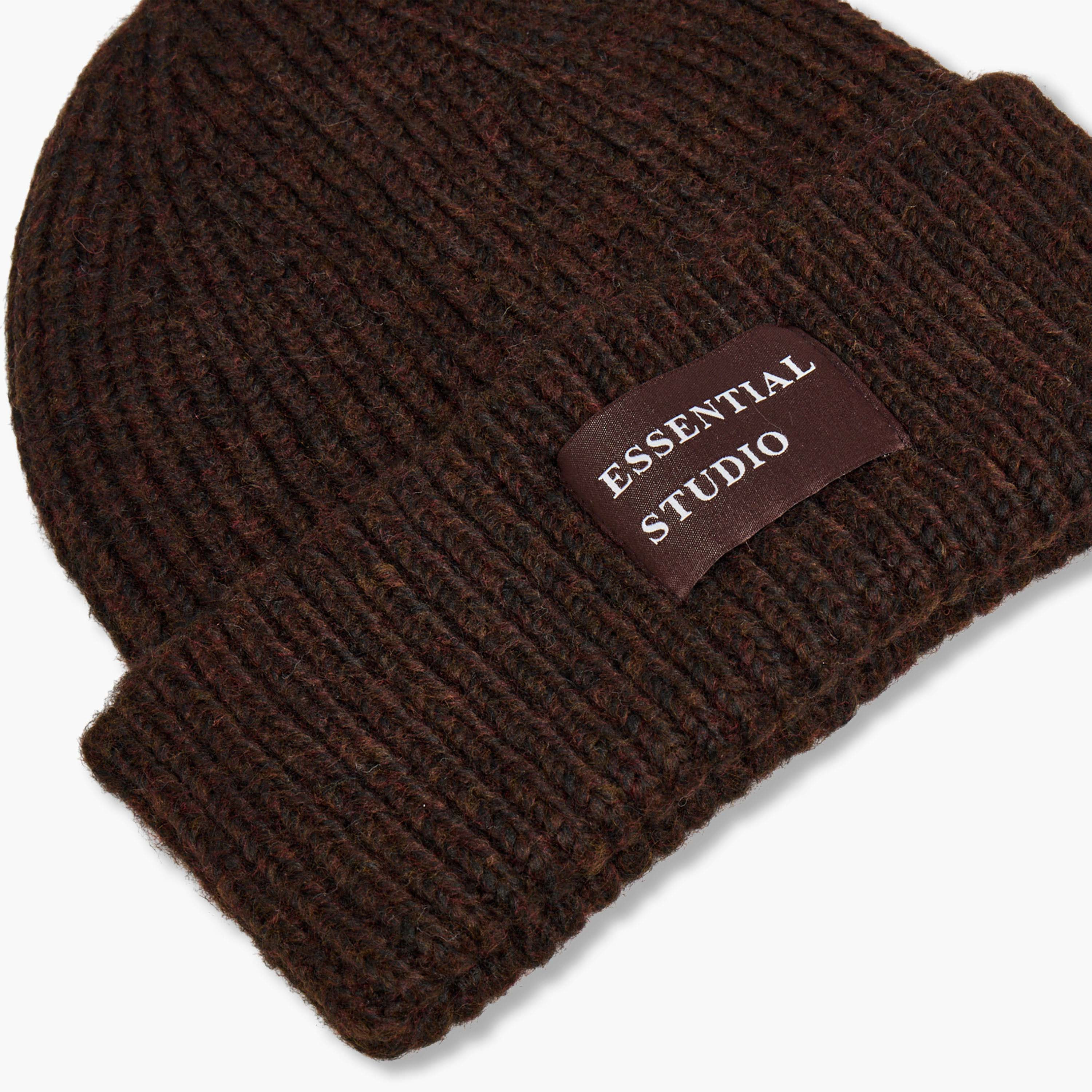 قبعة بيني مضلعة بتفاصيل رقعة-women-winterwear-capsandhats-image-3