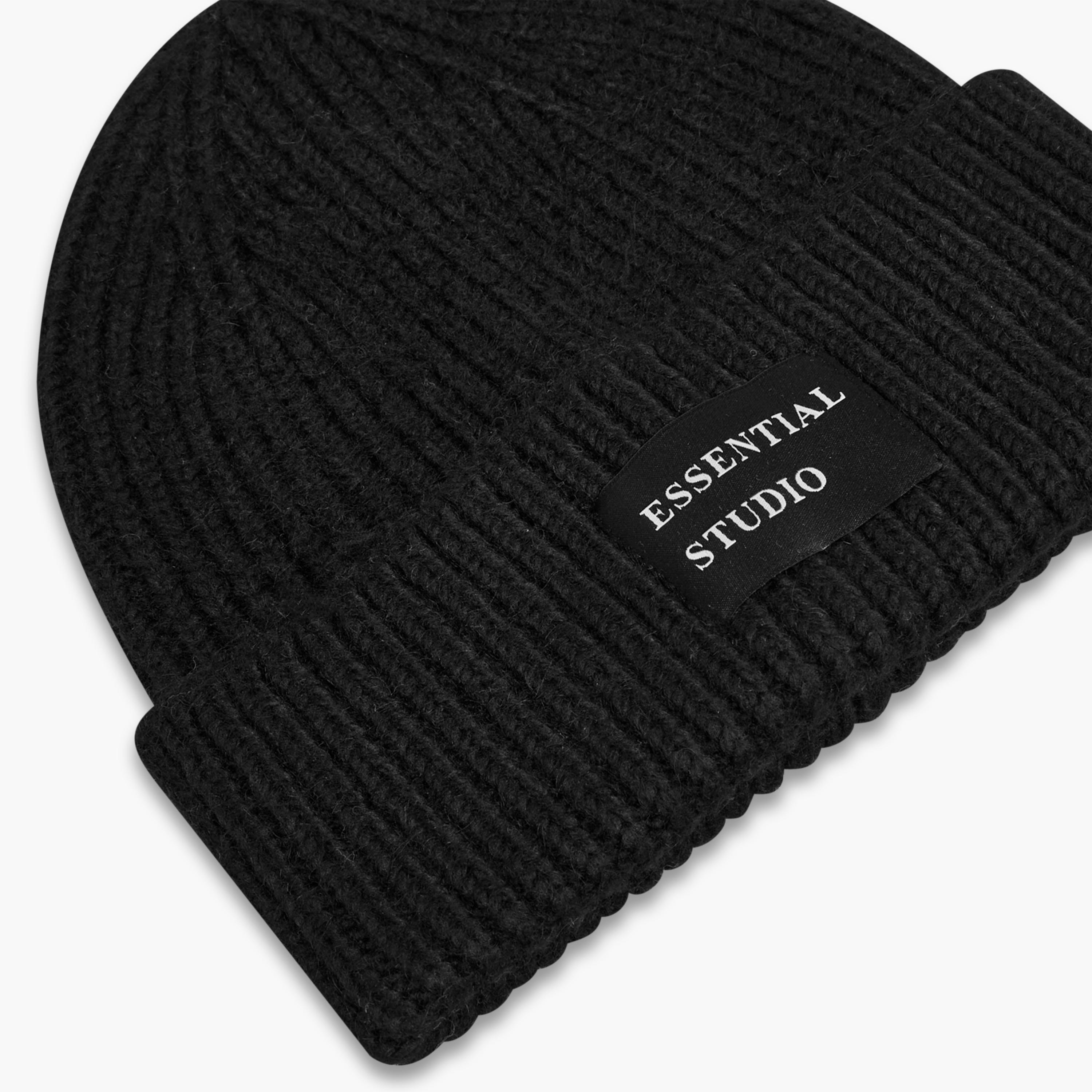 قبعة بيني مضلعة بتفاصيل رقعة-women-winterwear-capsandhats-image-3