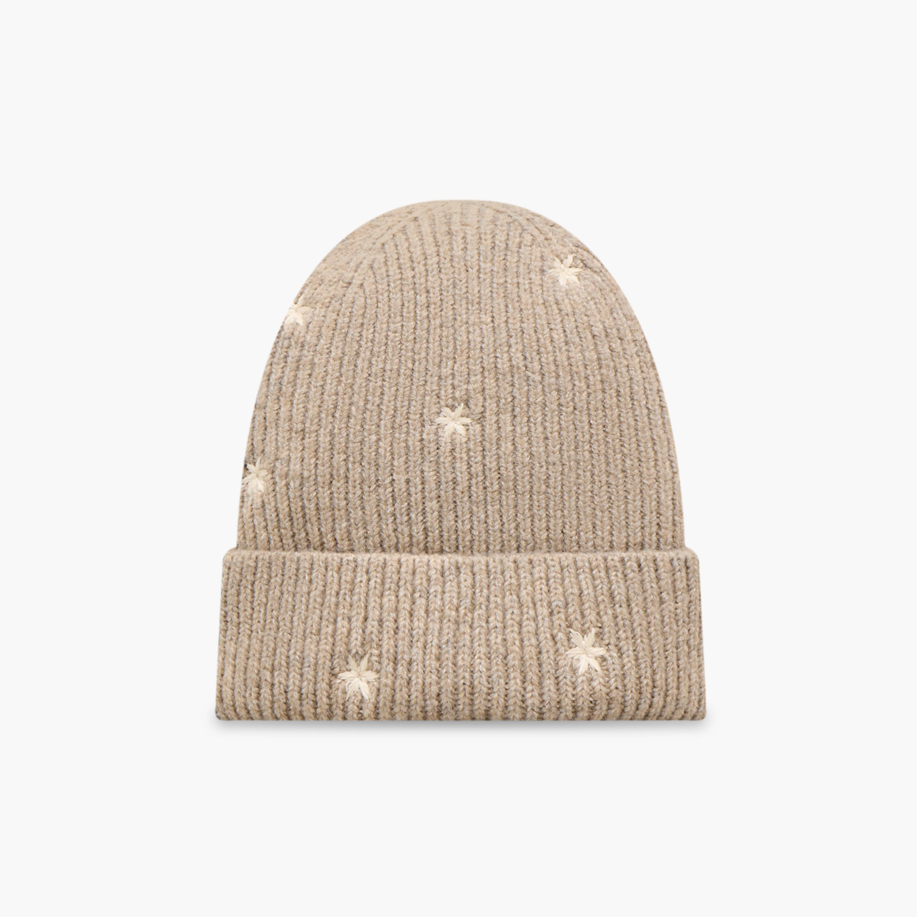 قبعة بيني محبوكة بتطريز ورد ناعم-women-winterwear-capsandhats-image-4