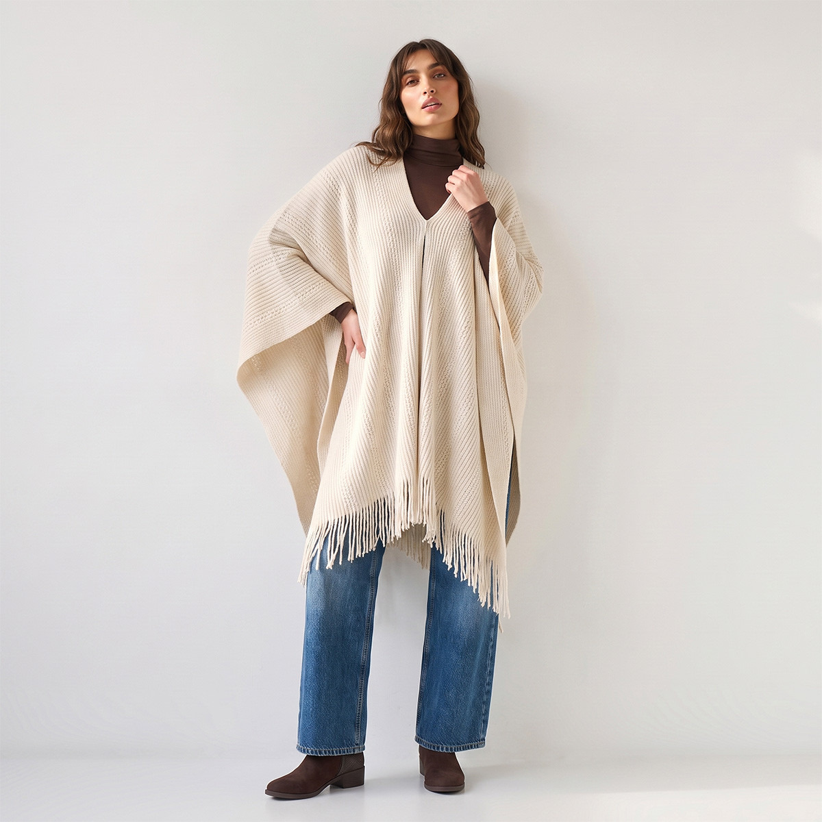 كاب بتصميم غير متماثل بتفاصيل شراشيب-women-winterwear-cardigansandjumpers-cardigans-image-3