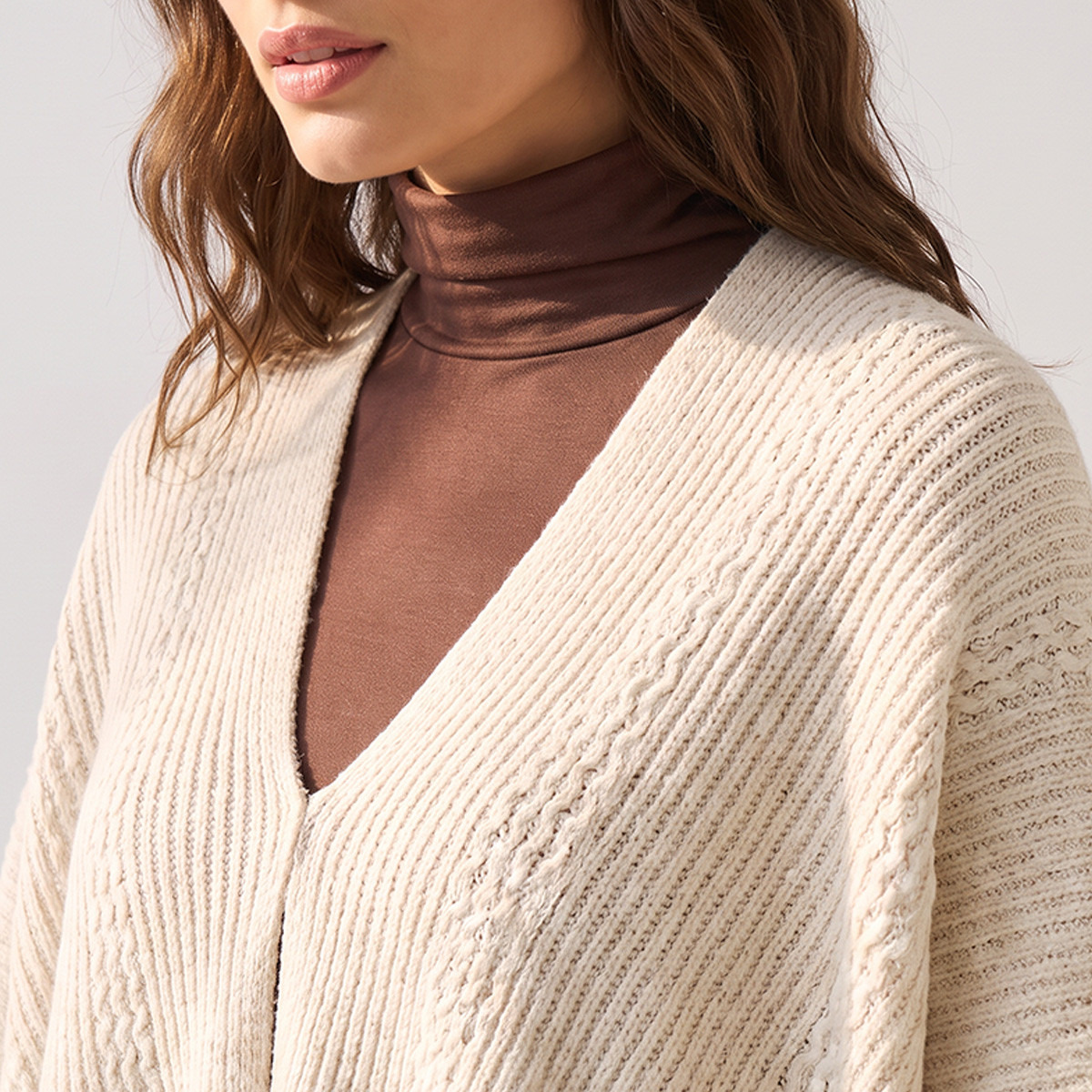 كاب بتصميم غير متماثل بتفاصيل شراشيب-women-winterwear-cardigansandjumpers-cardigans-image-5