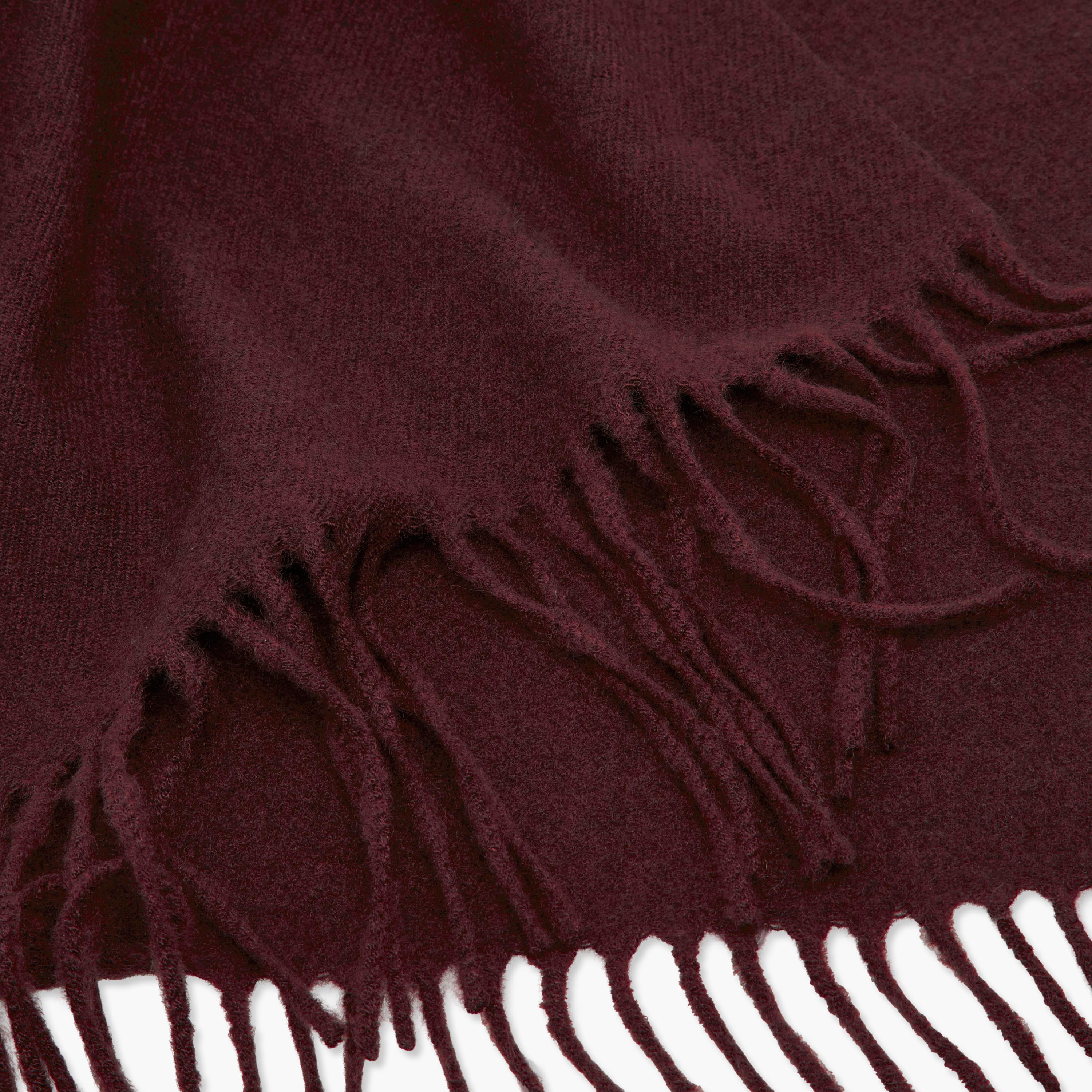 وشاح وردي ناعم بتصميم مربع كلاسيكي-women-clothingaccessories-scarves-image-5