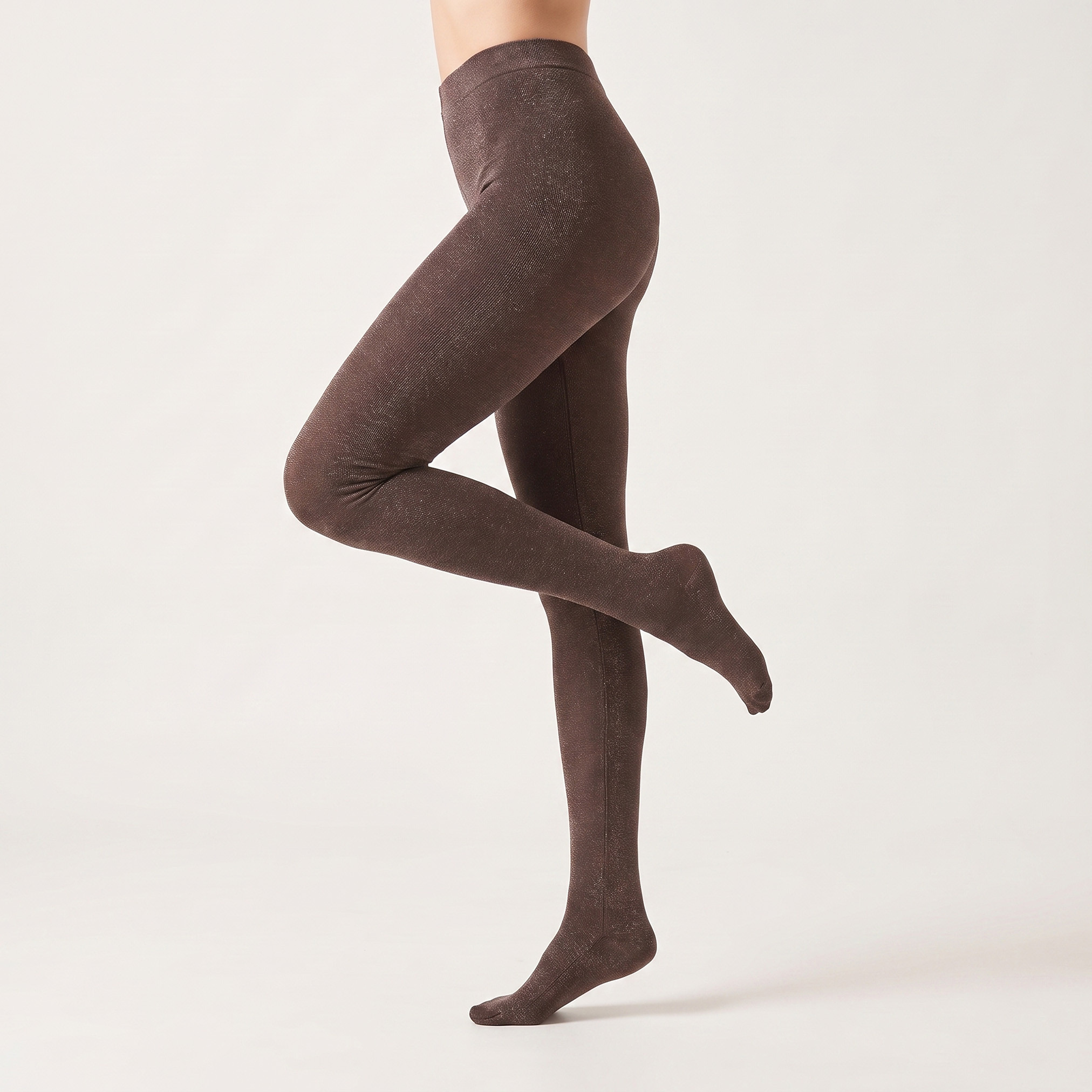 جوارب شفافة-women-socksandstockings-image-1