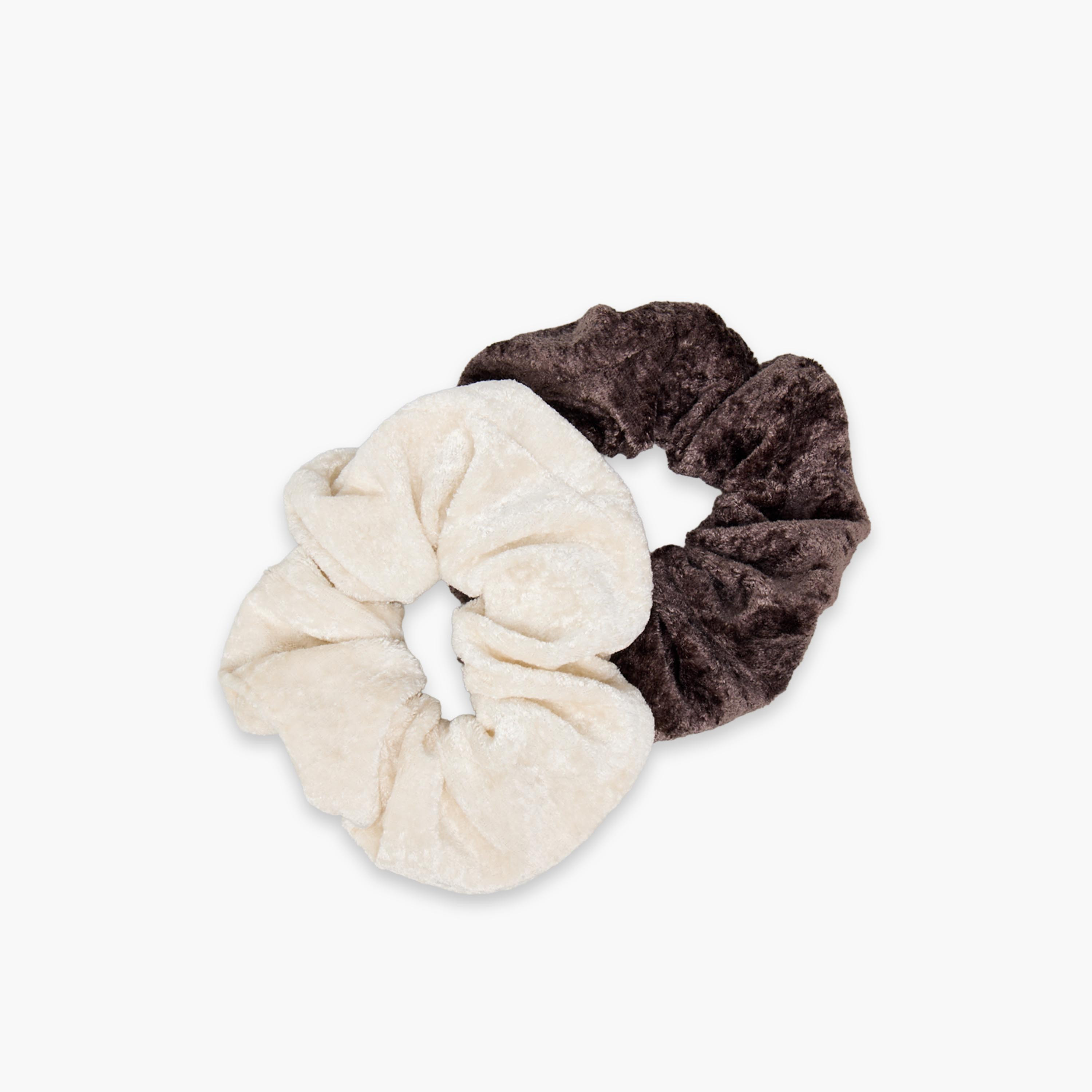 Pack of 2 Velvet Hair Scrunchie-women-hairaccessories-scrunchies-image-3