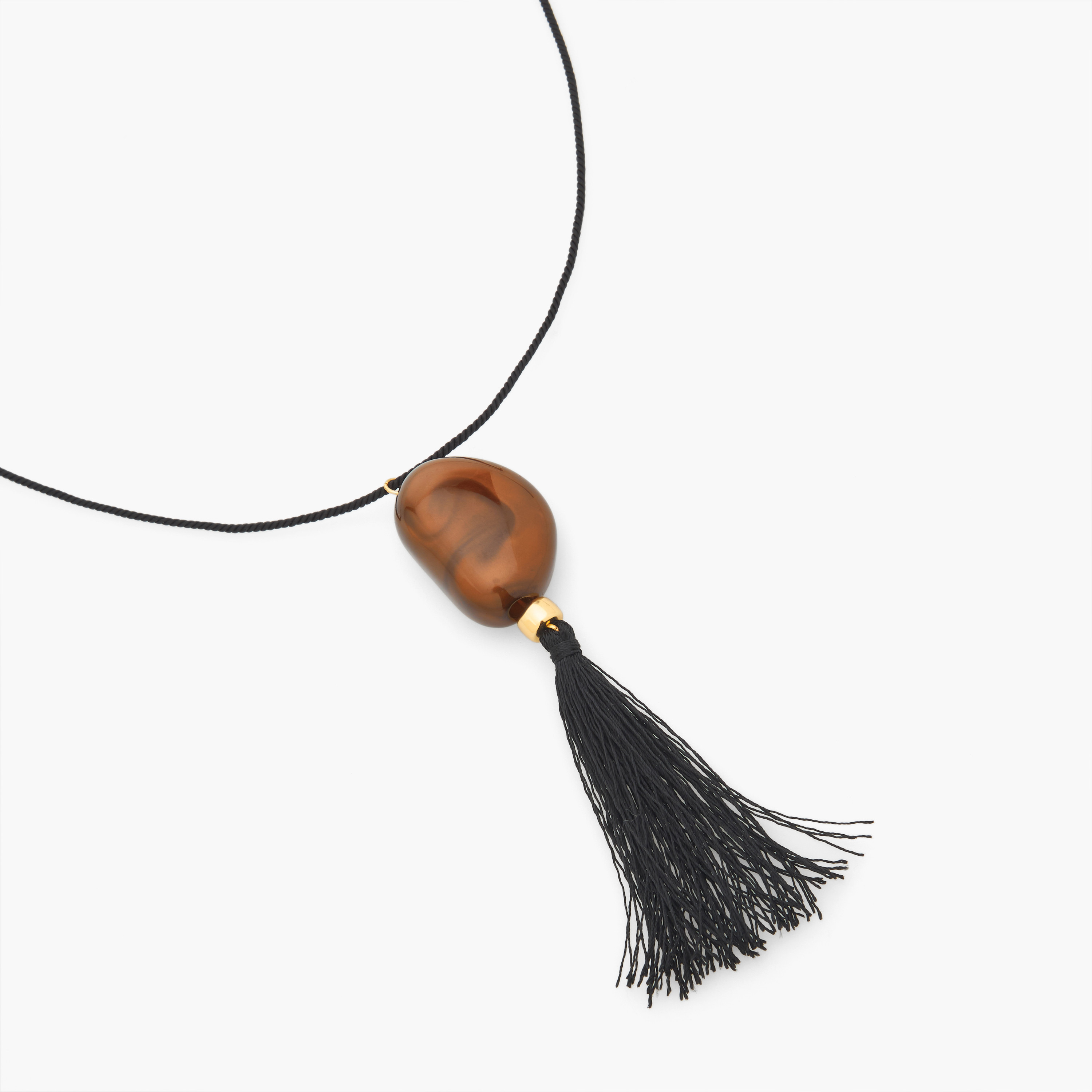 عقد بشرابة قماش وحصاة-women-watchesandjewellery-jewellery-necklacesandpendants-image-3