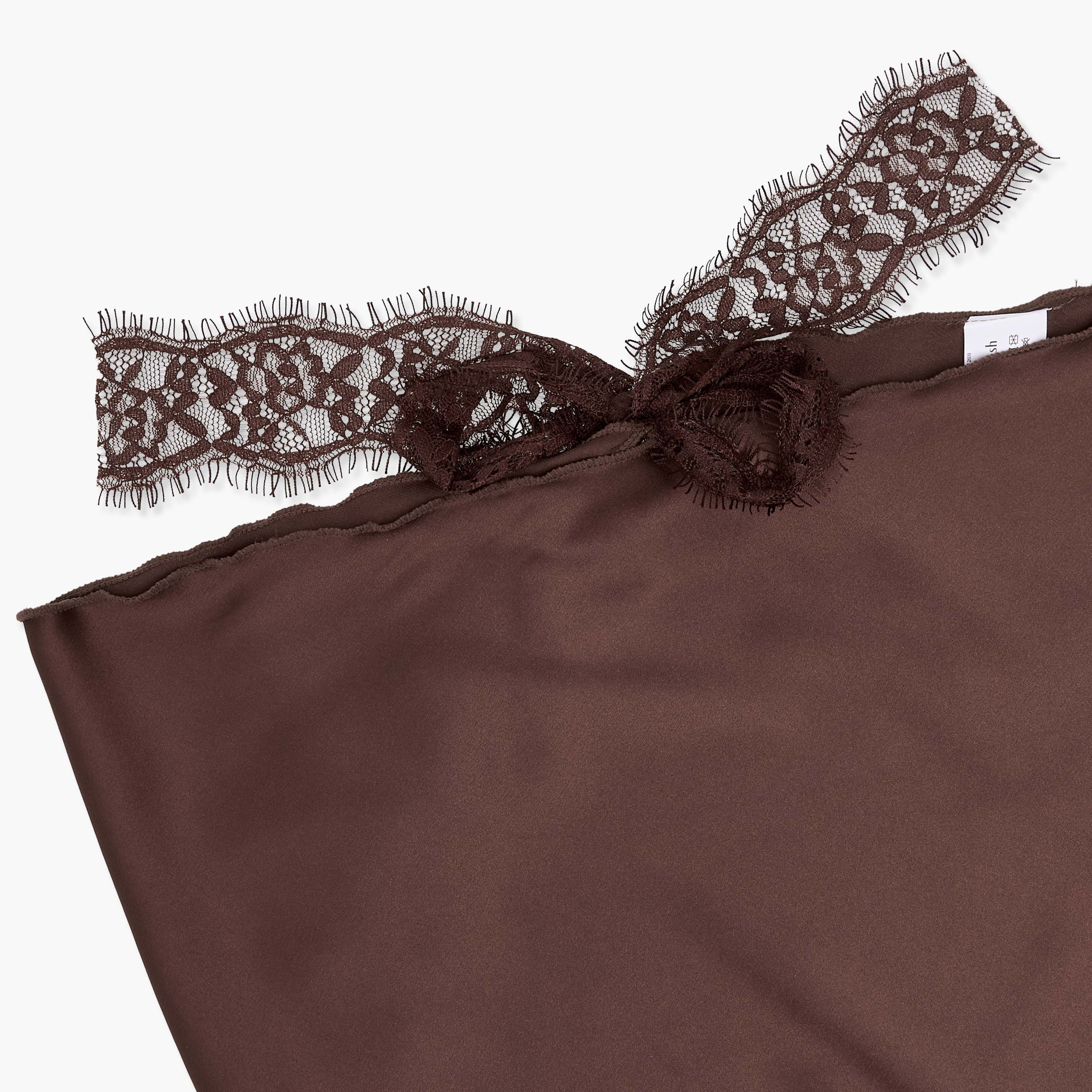 وشاح بني ساتان مثلث بتفاصيل دانتيل-women-clothingaccessories-scarves-image-5