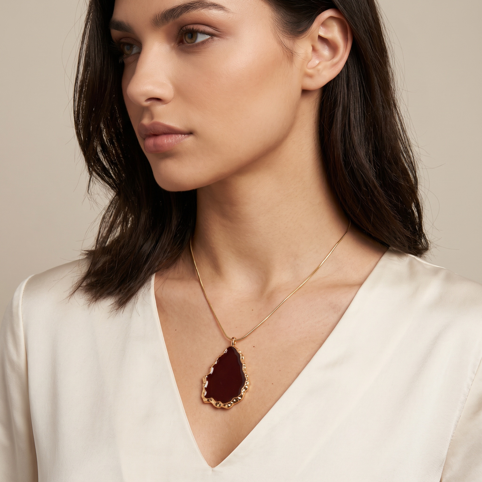 قلادة ذهبية بتعليقة-women-watchesandjewellery-jewellery-necklacesandpendants-image-2