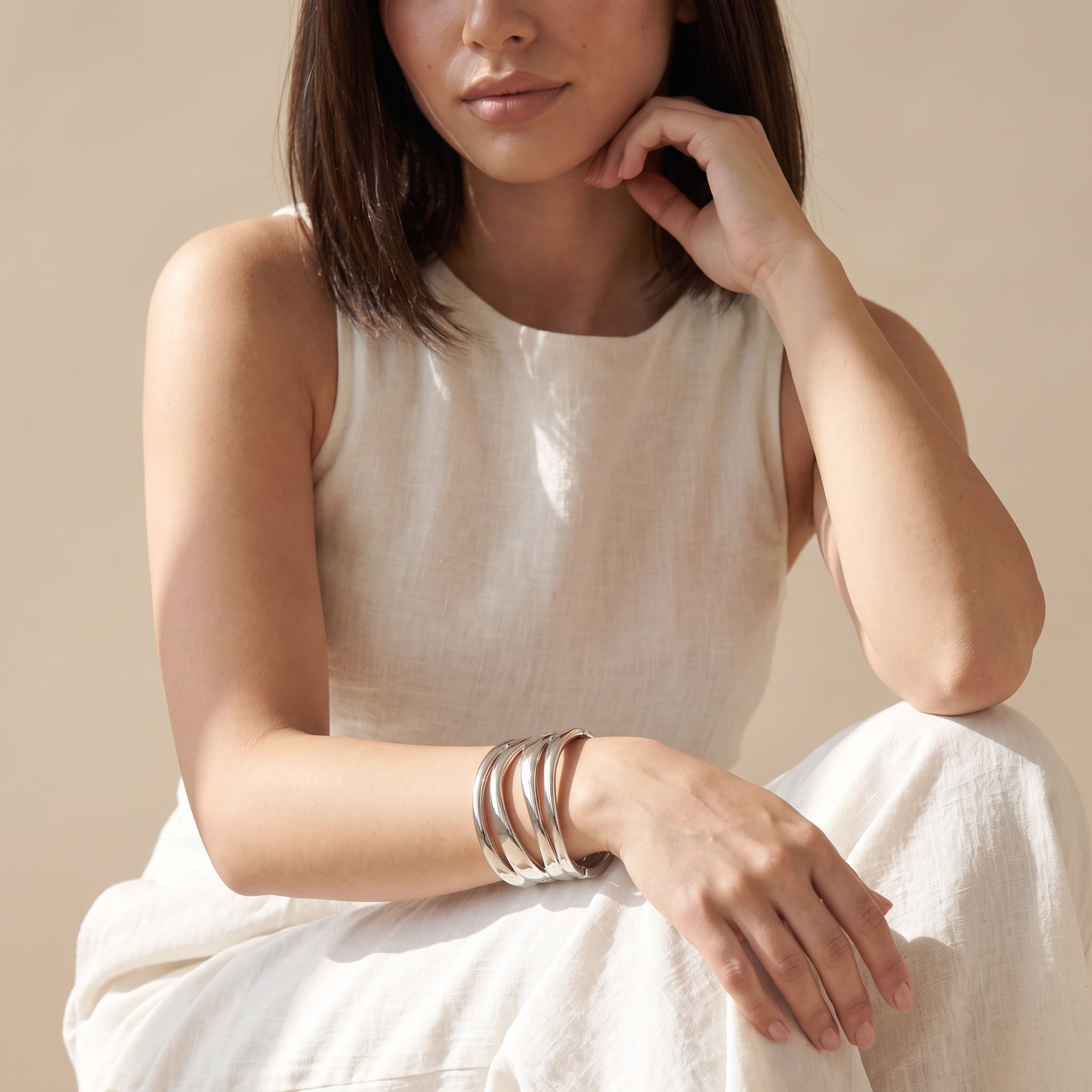 سوار كف فضي معدني ملتف-women-watchesandjewellery-jewellery-banglesandbracelets-image-2
