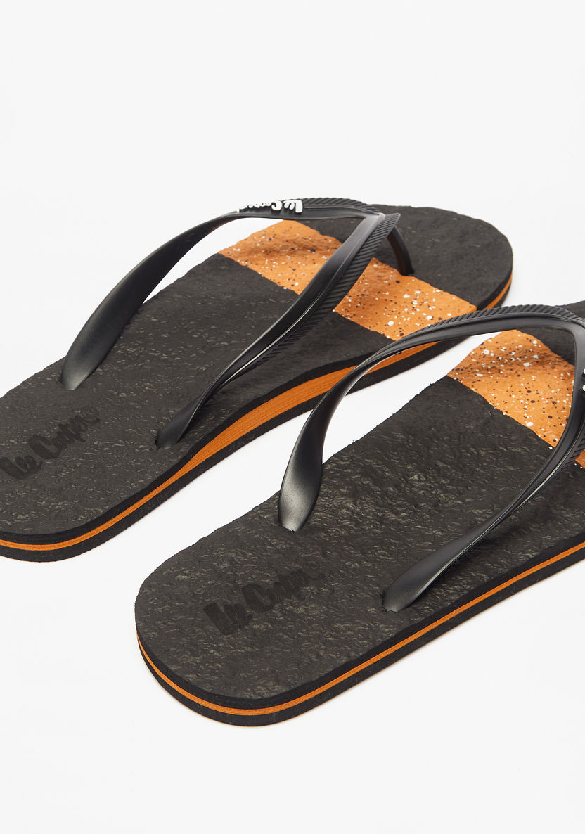 Lee Cooper Printed Slip-On Thong Slippers-Men%27s Flip Flops & Beach Slippers-image-2