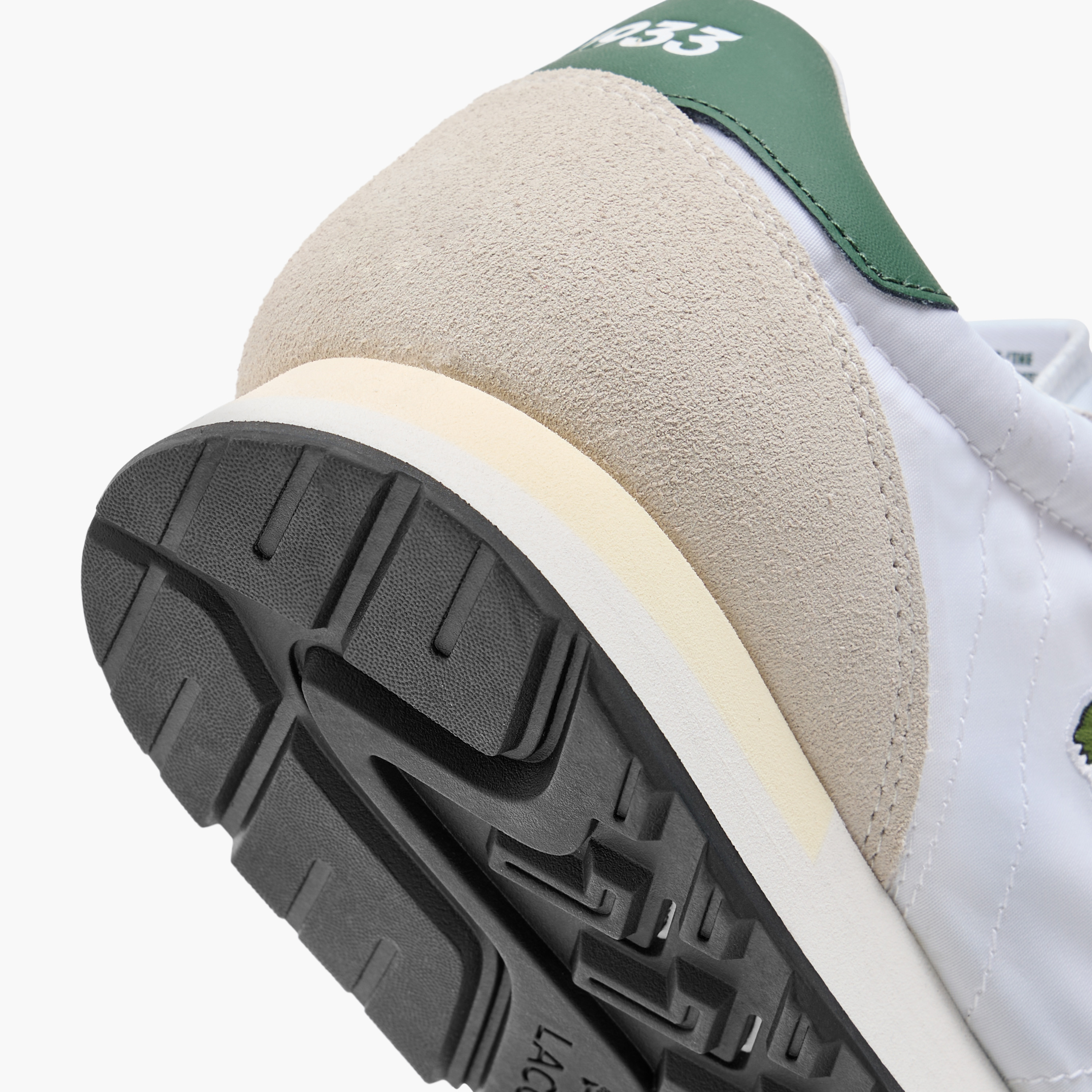 حذاء سنيكرز بألواح ورباط إغلاق للرجال من لاكوست-men-shoes-sneakers-image-5