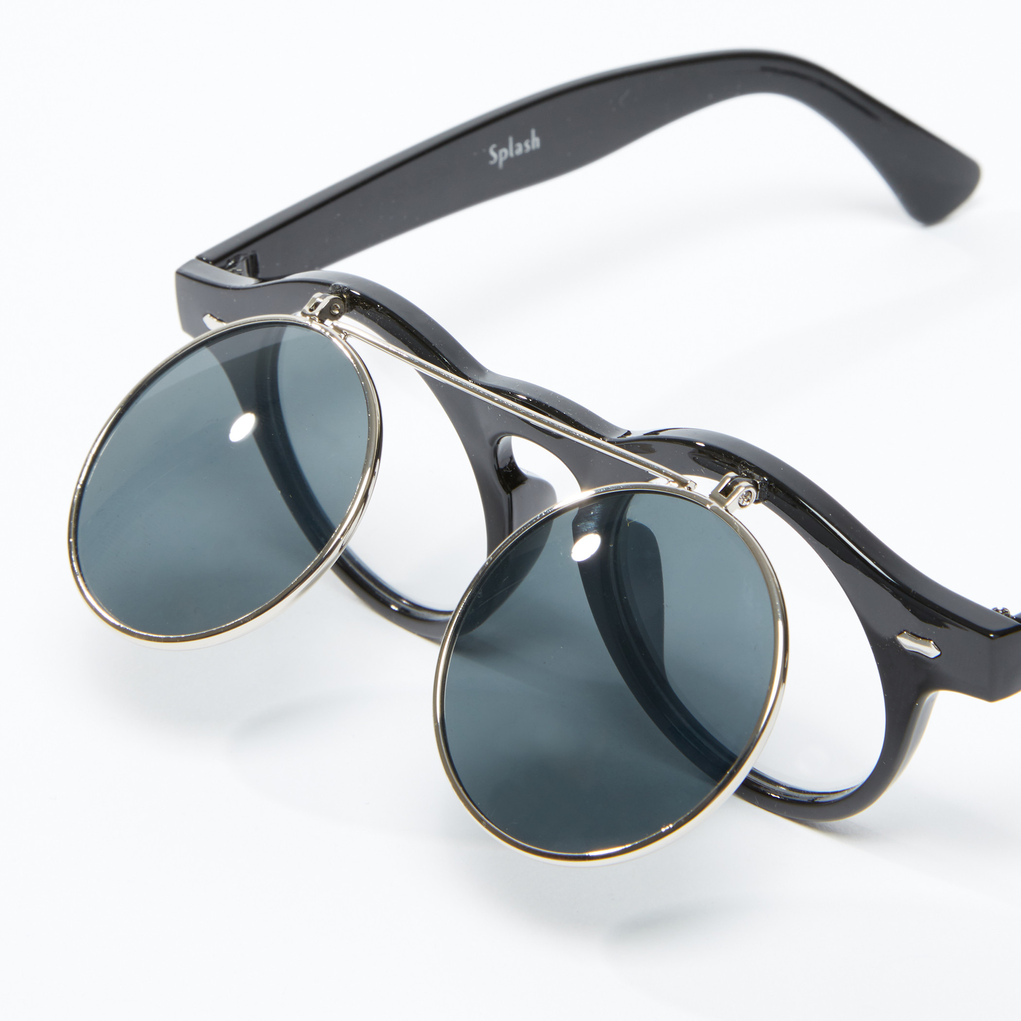 نظّارة شمسية بتصميم مستدير وإطار كامل-men-sunglasses-image-4