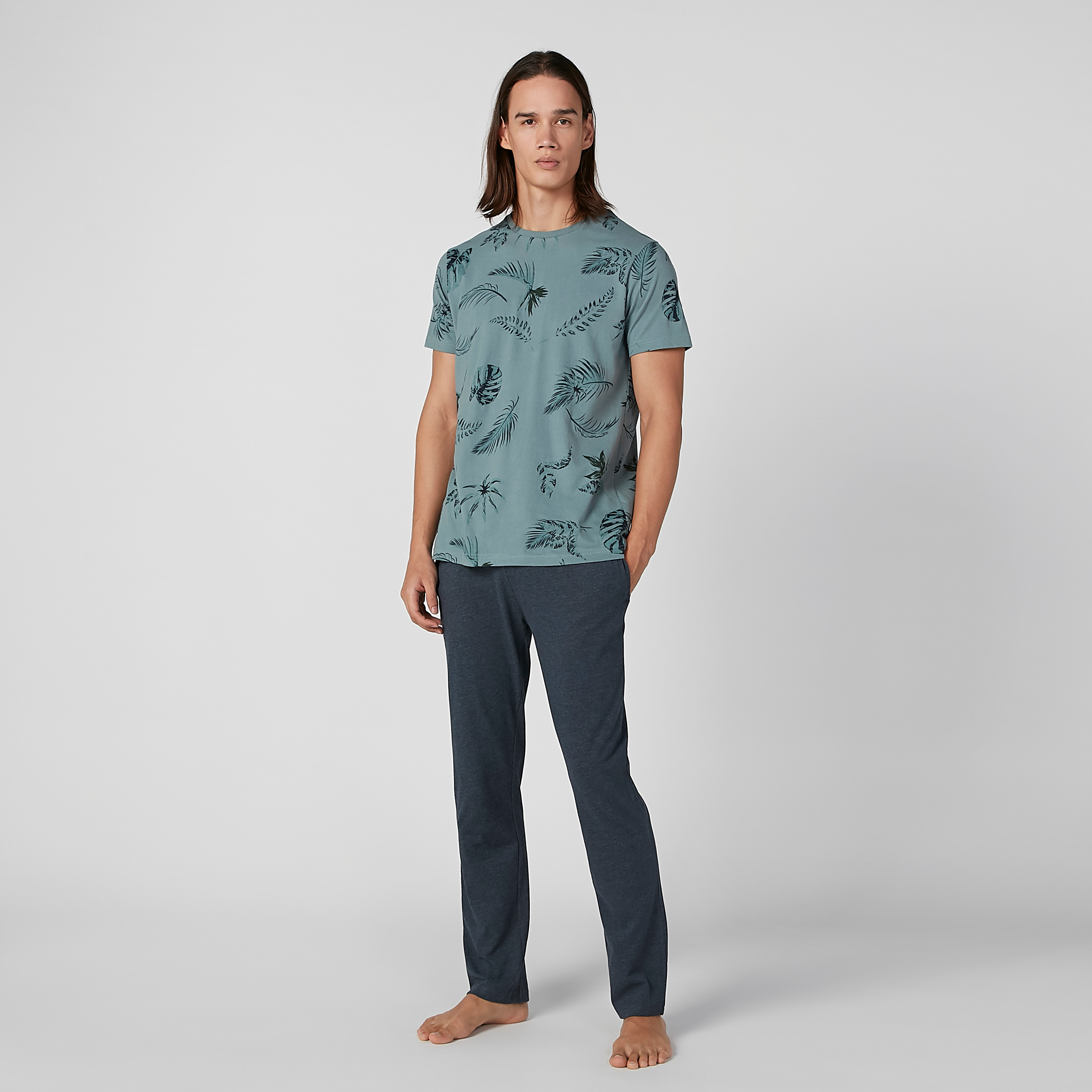 Buy Printed Round Neck T shirt and Full Length Plain Pyjama Set Splash Bahrain