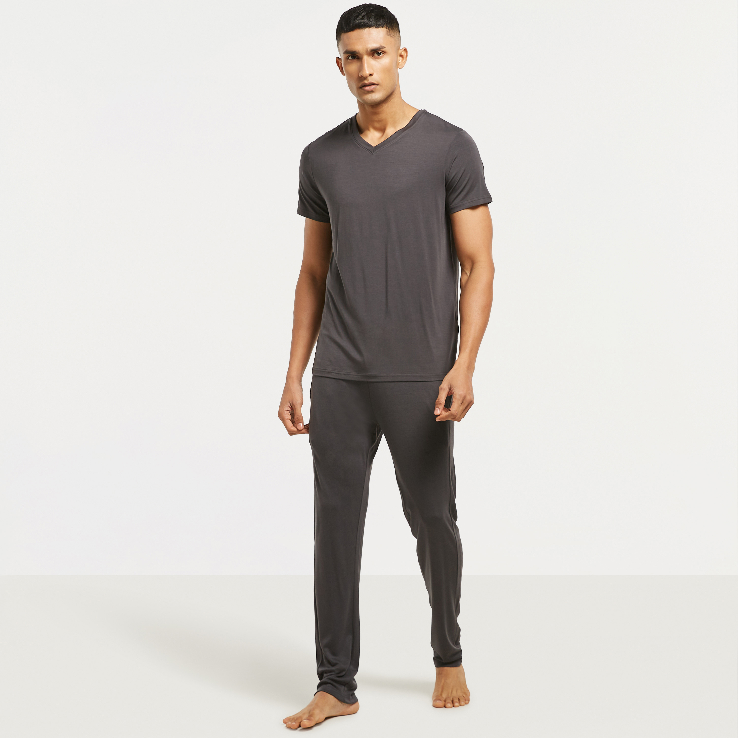 Mens v neck discount pyjamas