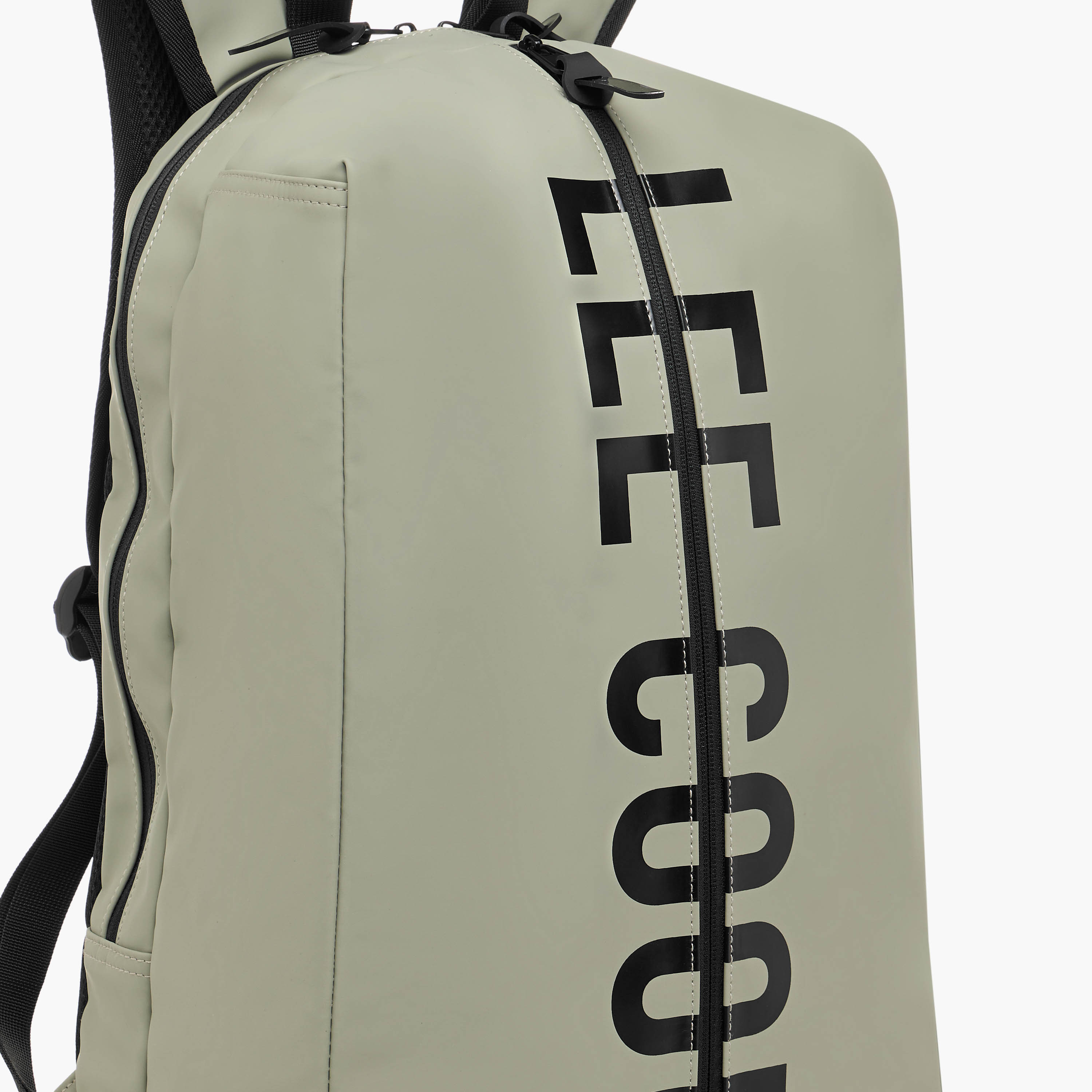 شنطة ظهر بأحزمة قابلة للتعديل وسحّاب إغلاق وطبعات من لي كوبر - 33x16x47 سم-men-bags-image-4