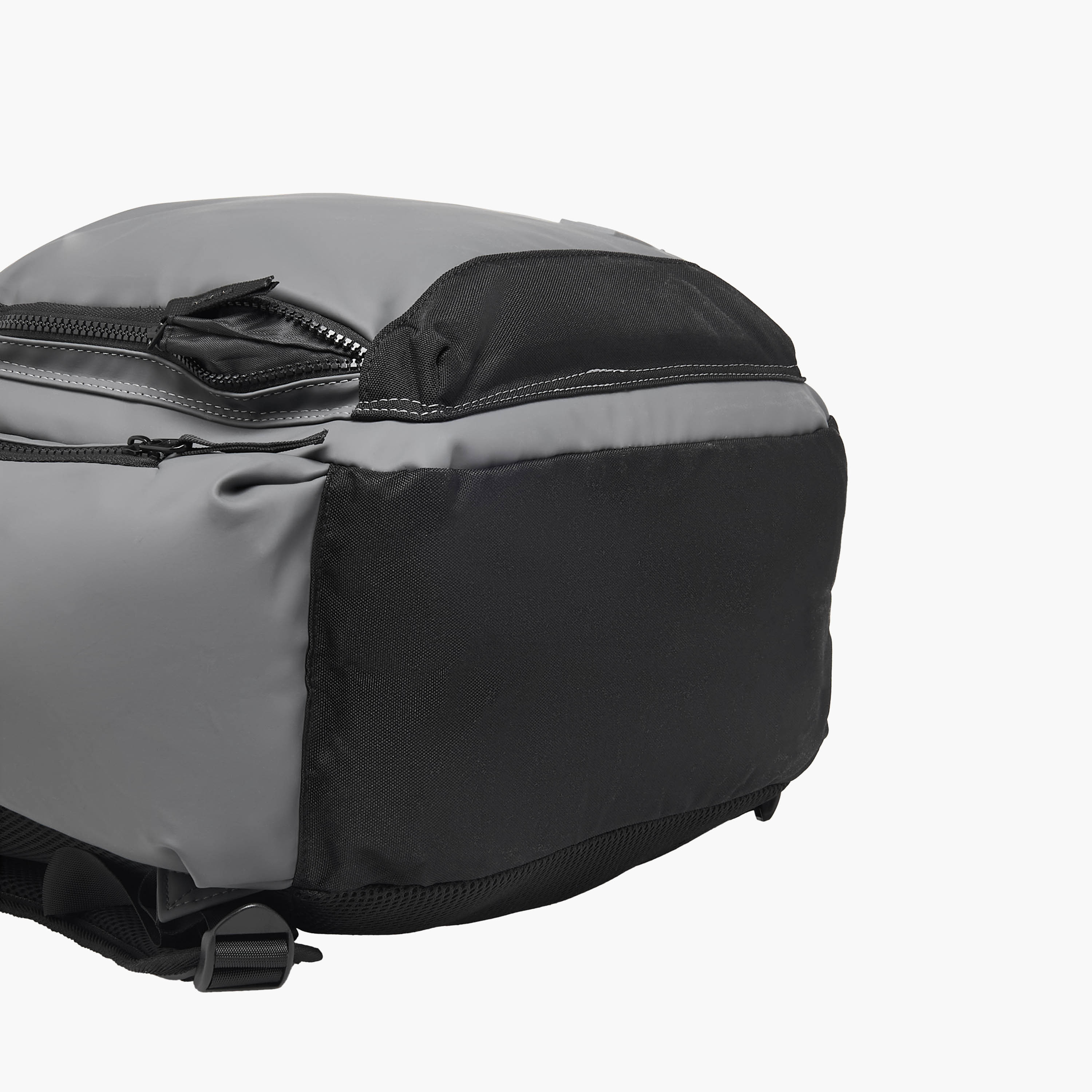 شنطة ظهر بأحزمة قابلة للتعديل وسحّاب إغلاق - 35x16x46 سم-men-bags-image-6