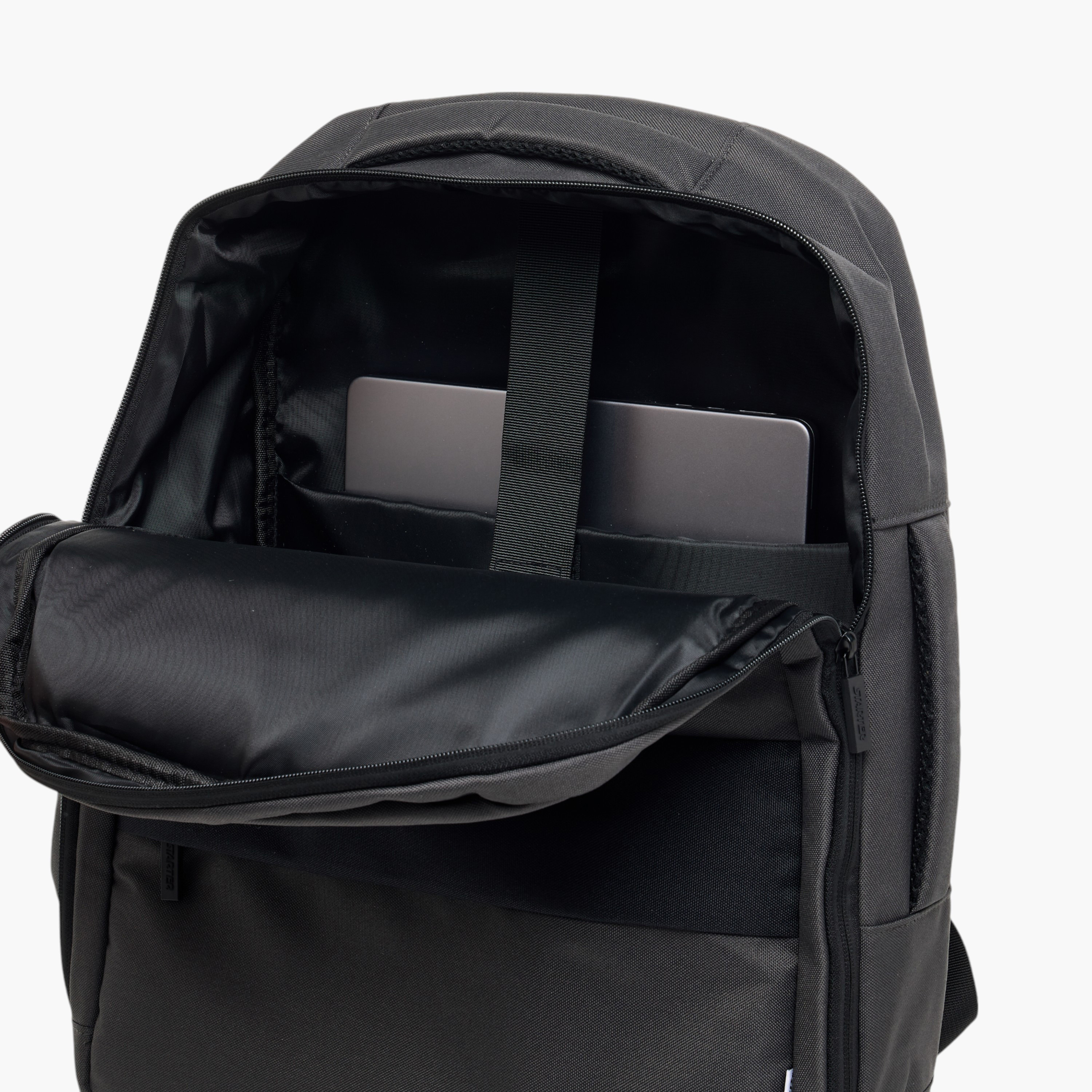 شنطة ظهر بارزة الملمس بحمالات قابلة للتعديل وسحاب إغلاق من ستارتر-men-bags-image-8