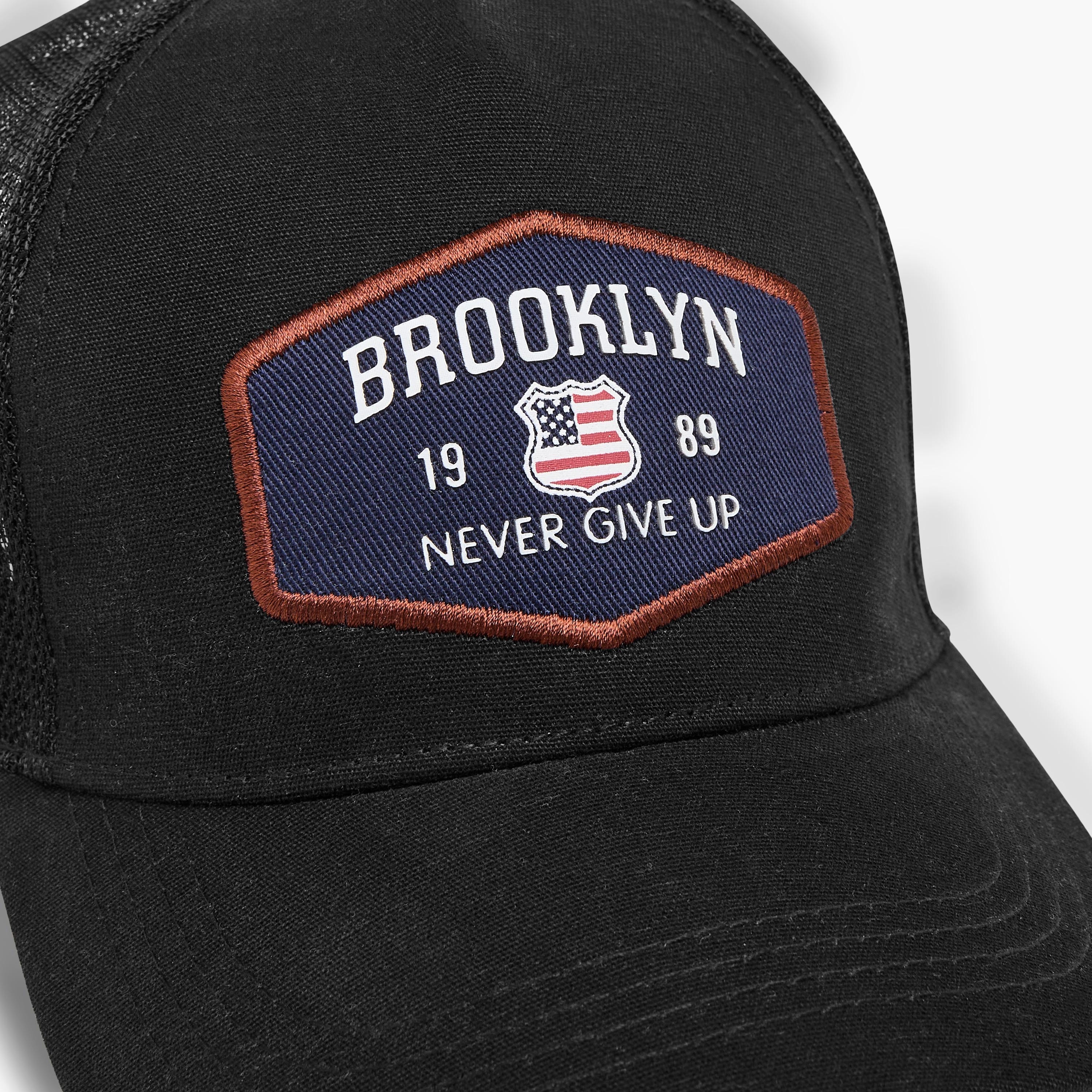 كاب بزخارف وأزرار إغلاق كباسة-men-caps-image-6