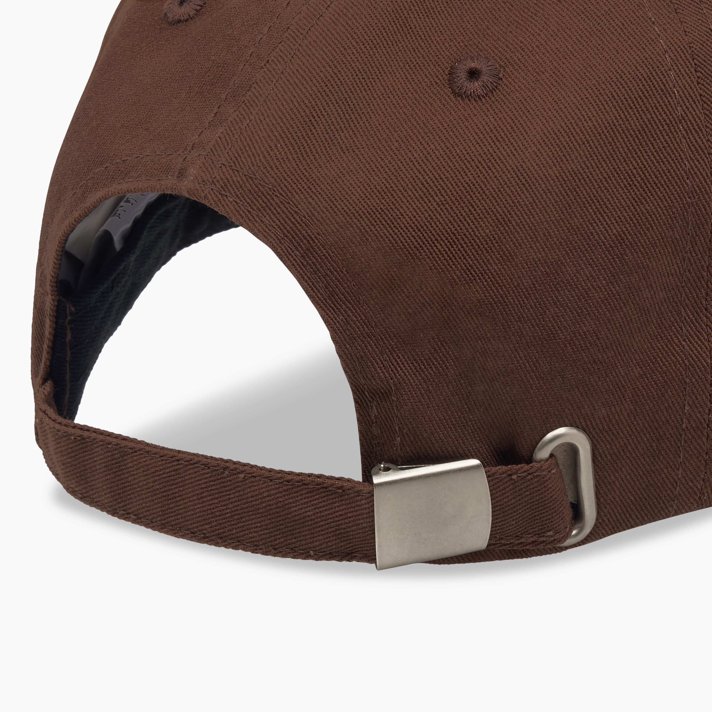 كاب بتطريز شعار مع حزام إغلاق بإبزيم-men-caps-image-7