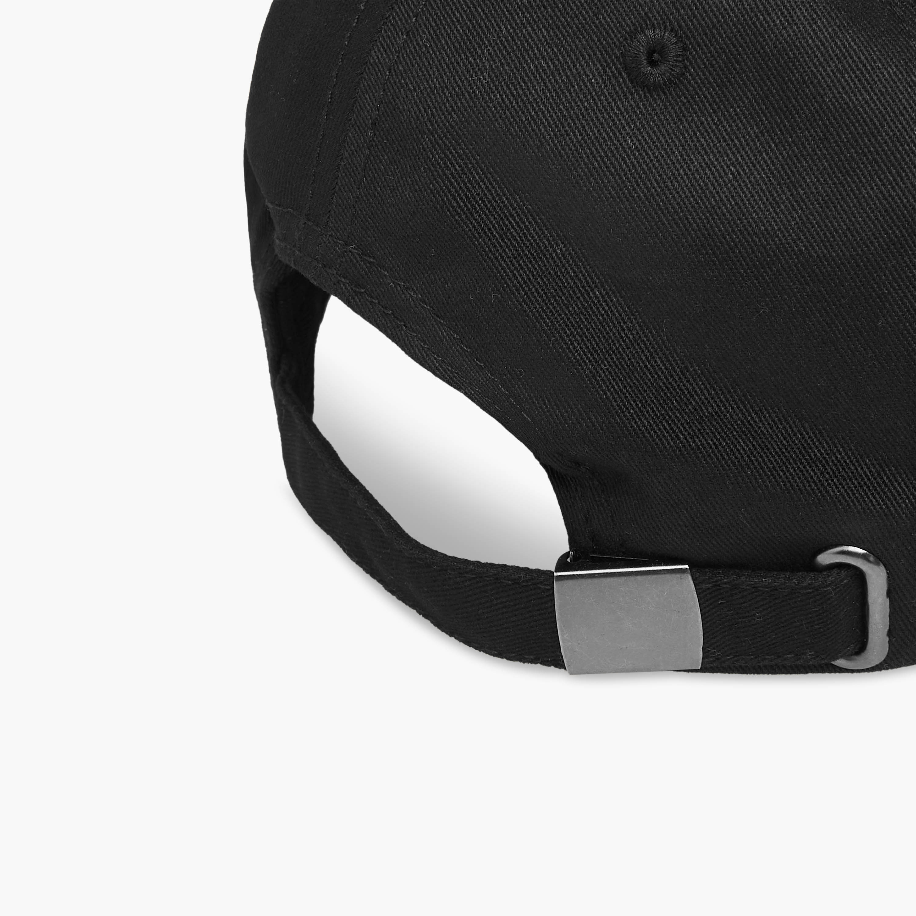 كاب مطرزة برباط إغلاق بإبزيم-men-caps-image-6