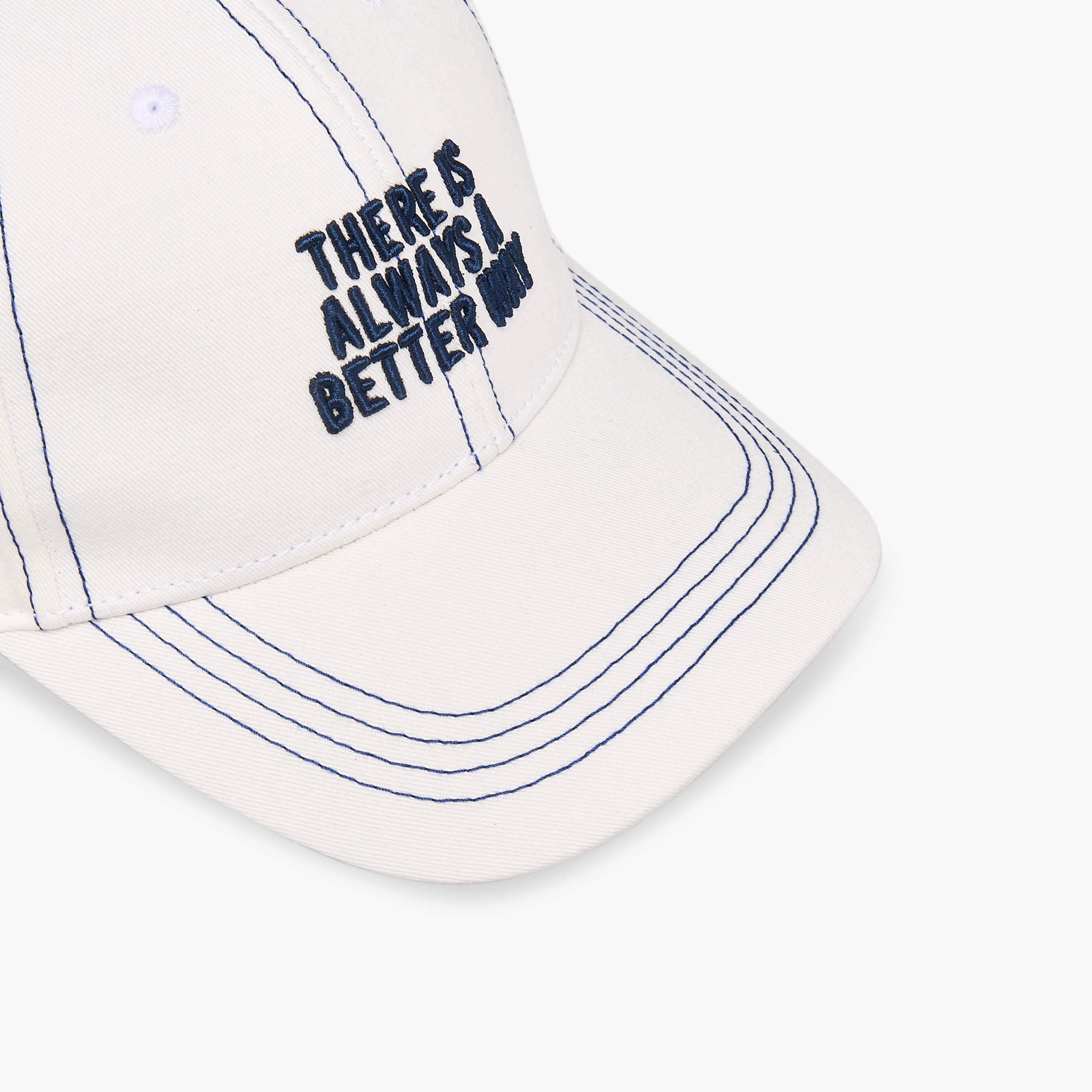 كاب بتطريز شعار ورباط إغلاق بإبزيم-men-caps-image-7