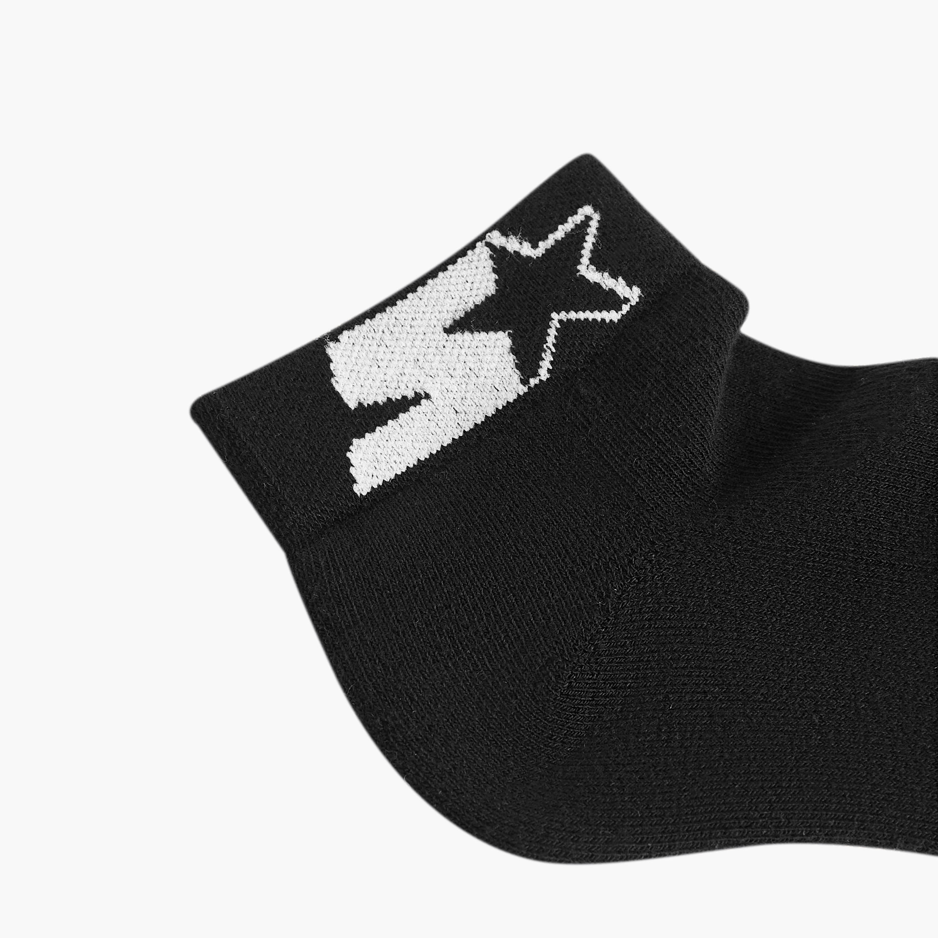 طقم جوارب 3 أزواج بطول الكاحل وطبعات شعار-men-socks-image-5