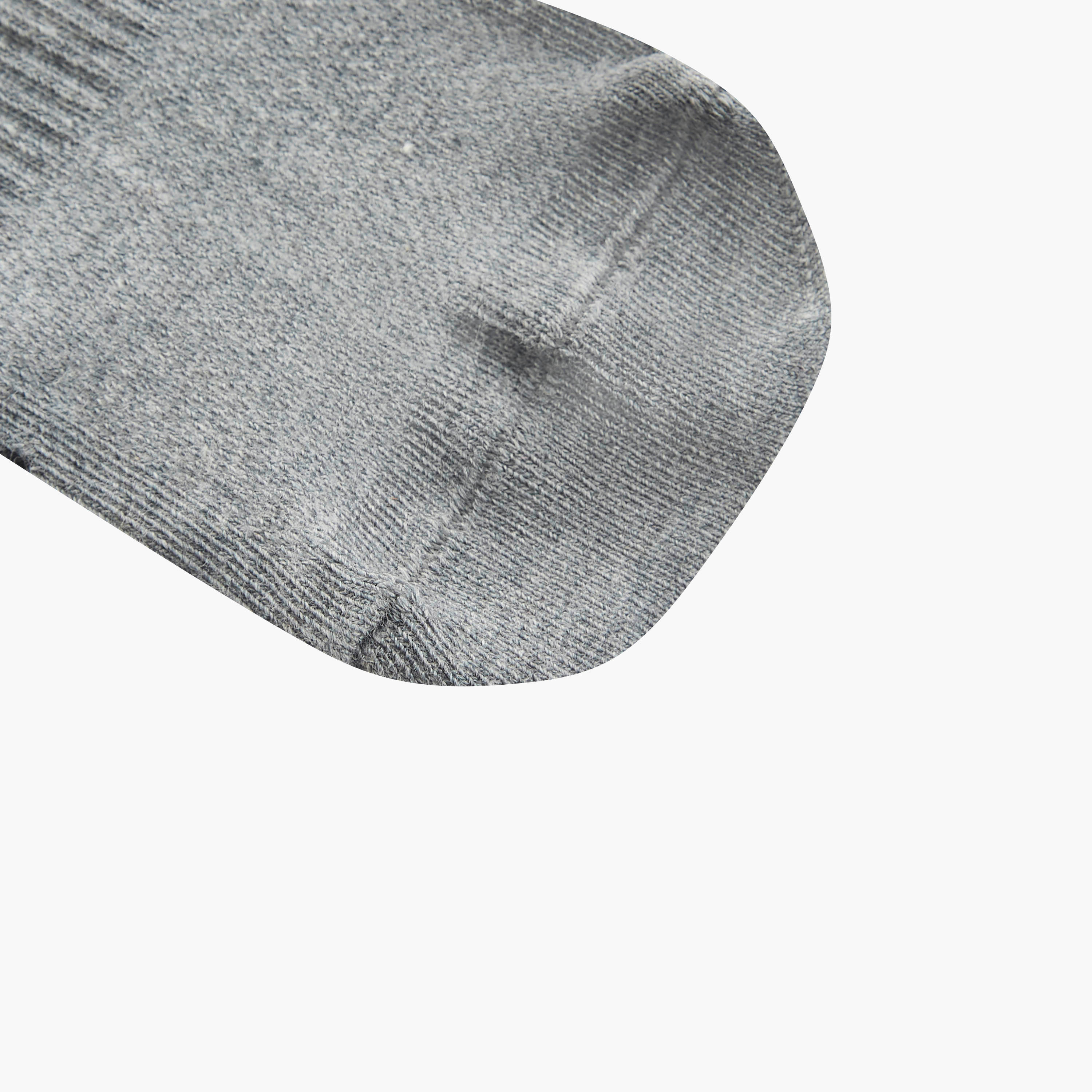 جوارب مقلّمة بطول الكاحل وحماية من البكتيريا - طقم من 3 أزواج-men-socks-image-3
