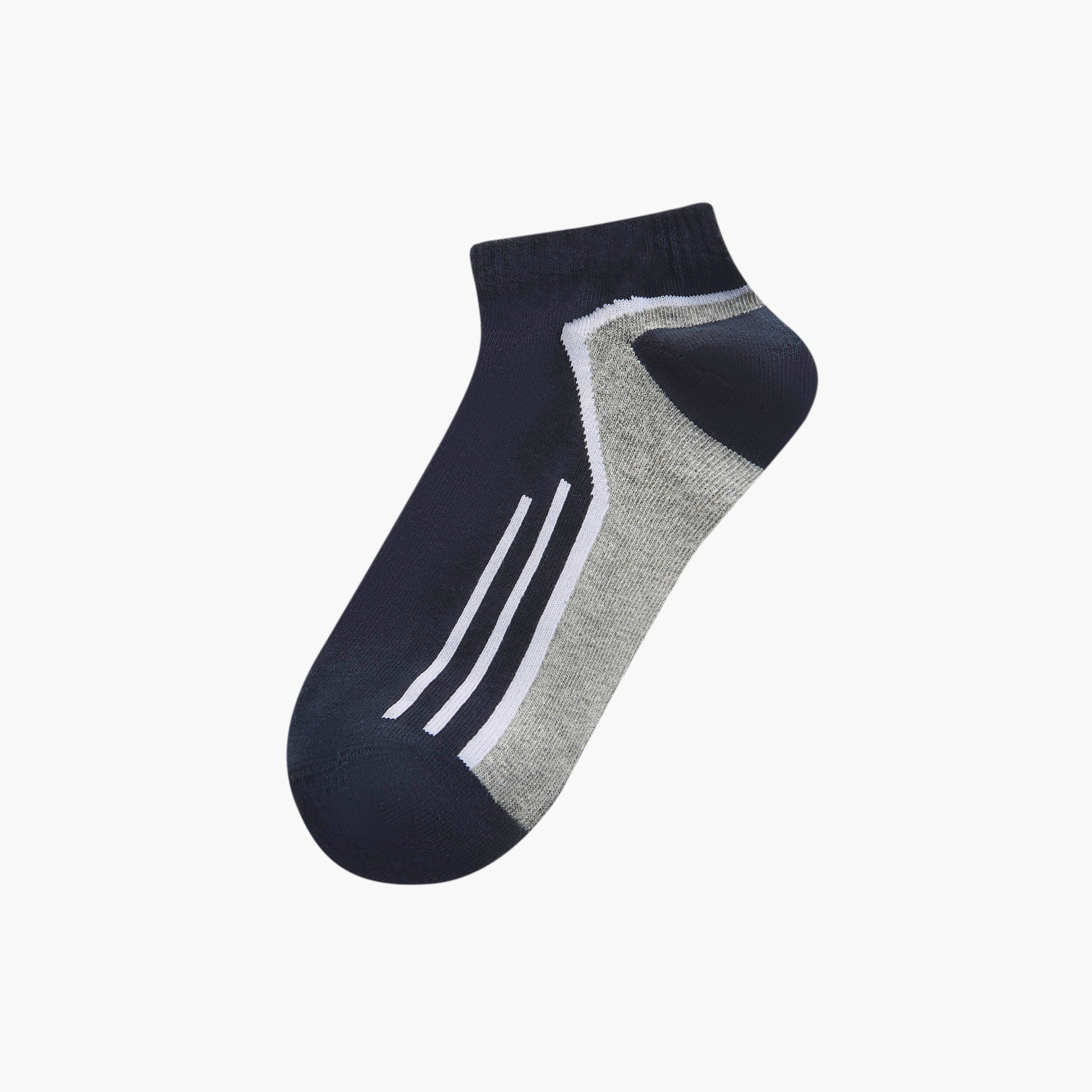 جوارب مقلّمة بطول الكاحل وحماية من البكتيريا - طقم من 3 أزواج-men-socks-image-2