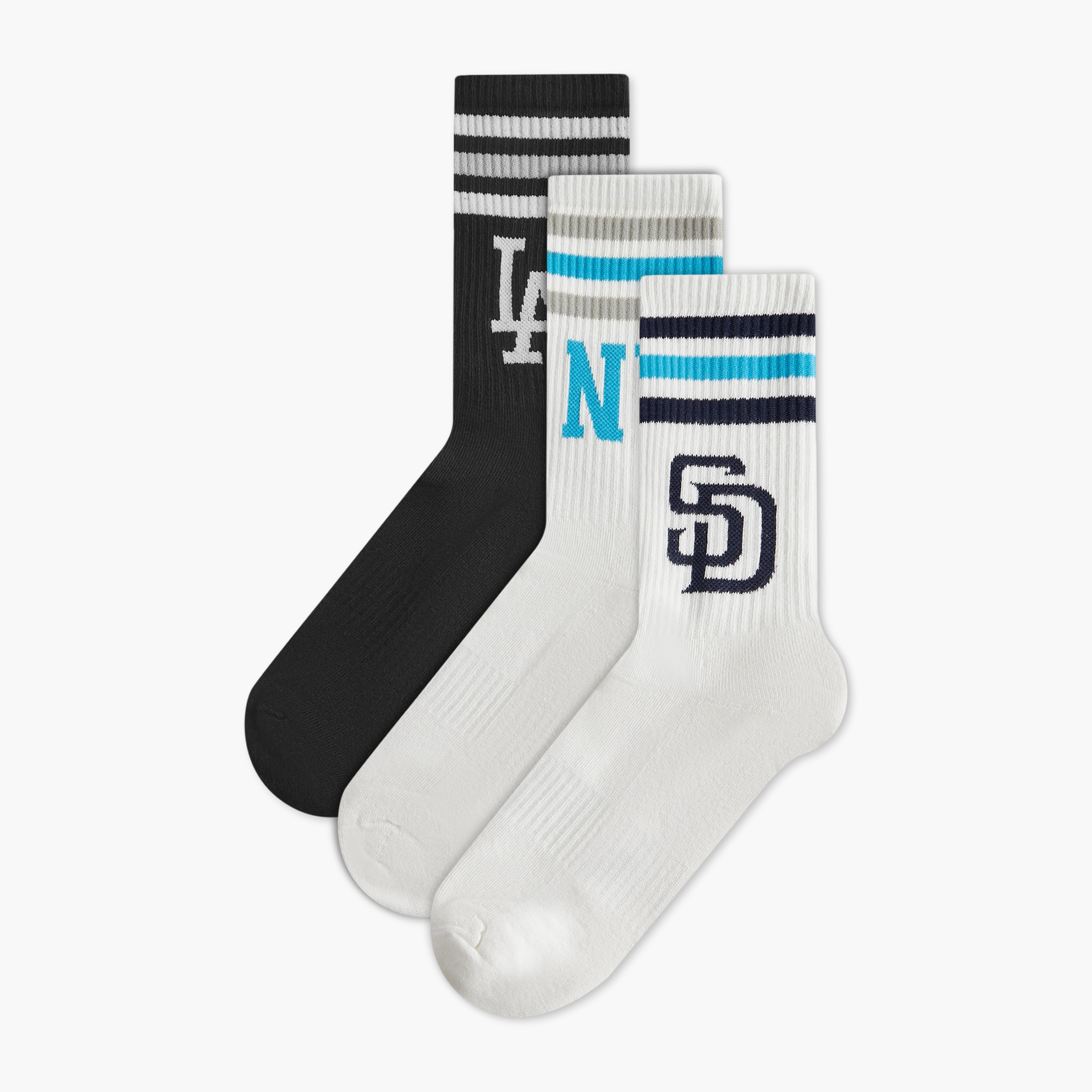 طقم جوارب 3 أزواج بحماية من البكتيريا-men-socks-image-1