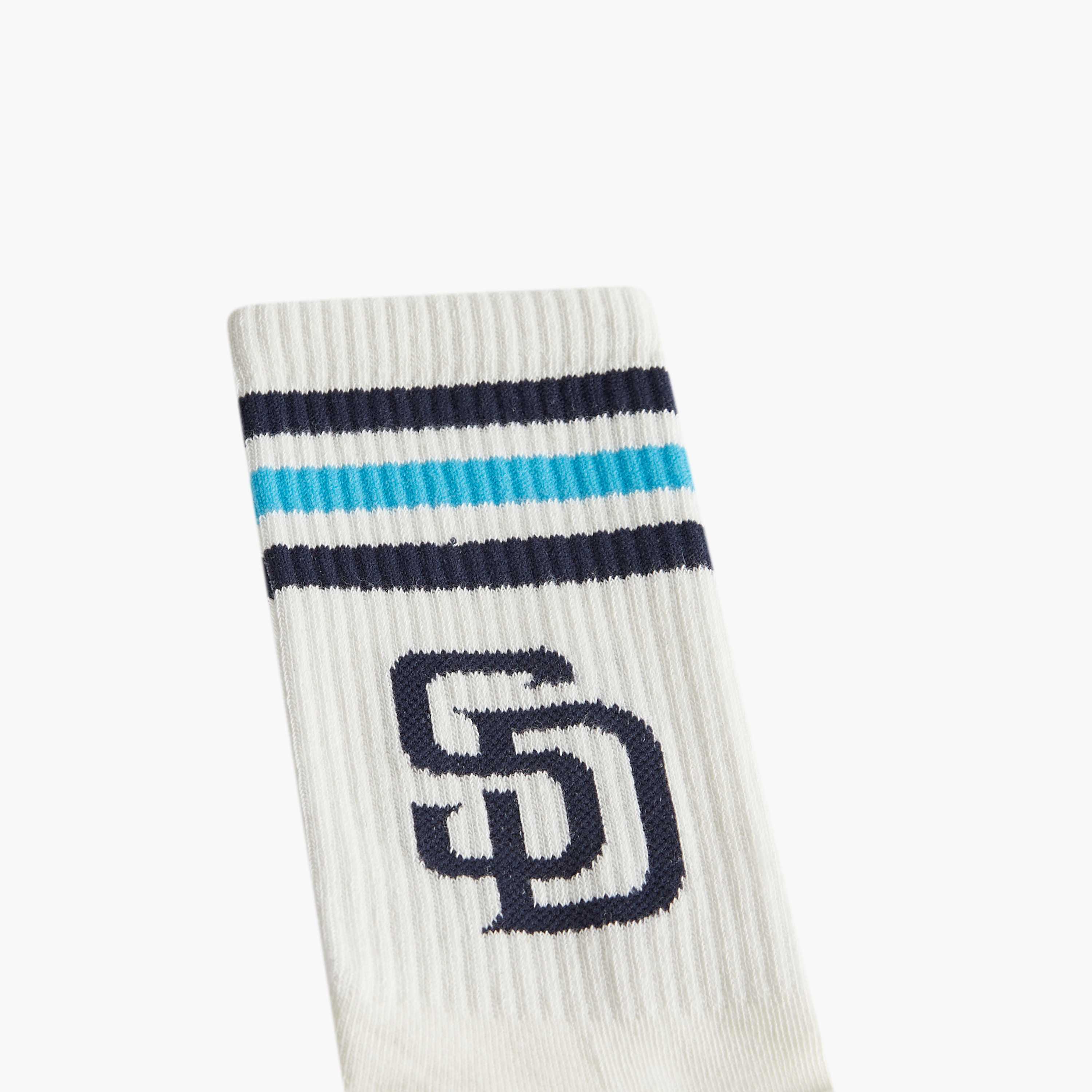 طقم جوارب 3 أزواج بحماية من البكتيريا-men-socks-image-3