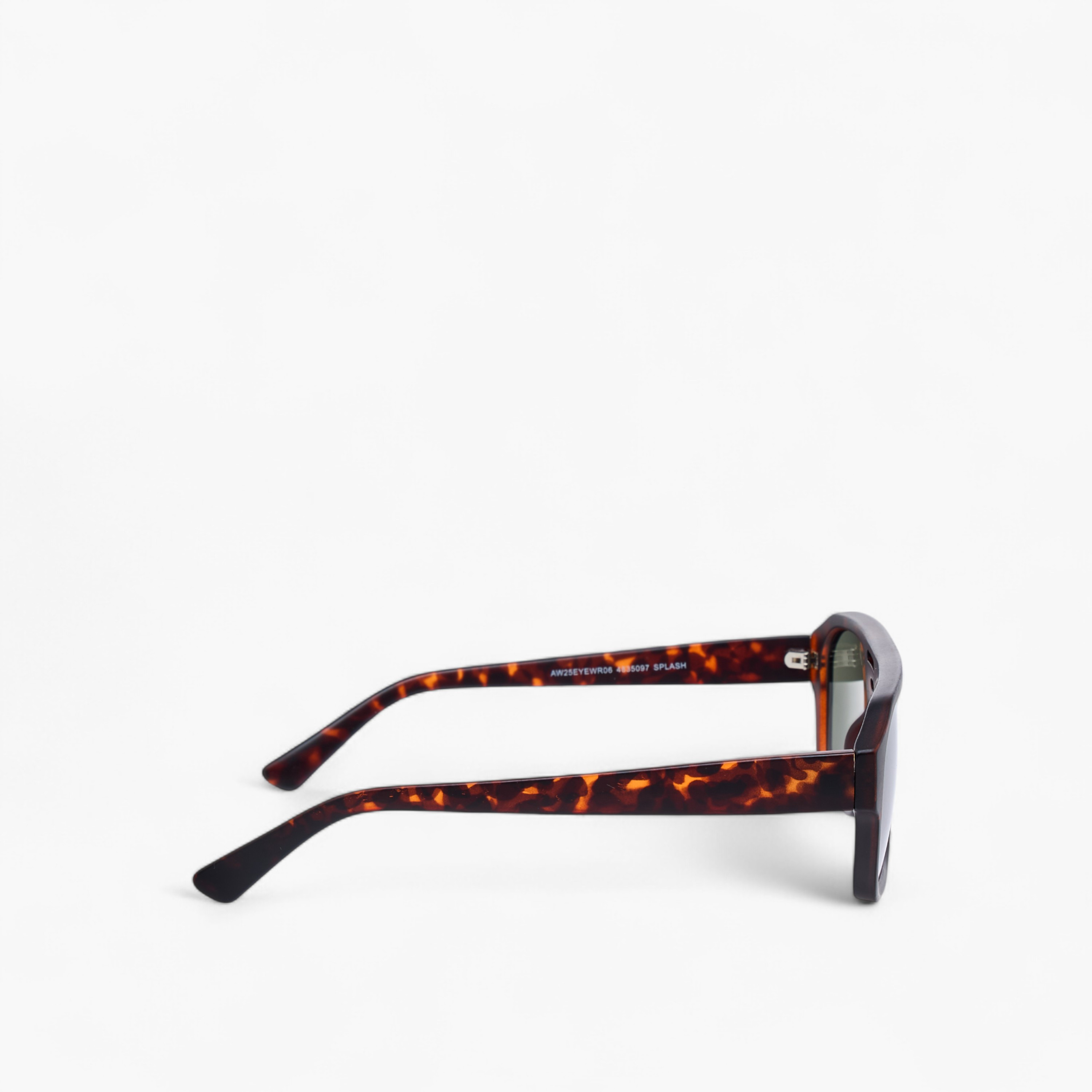 نظارة شمسية بعدسات ملونة وإطار كامل-men-sunglasses-image-5