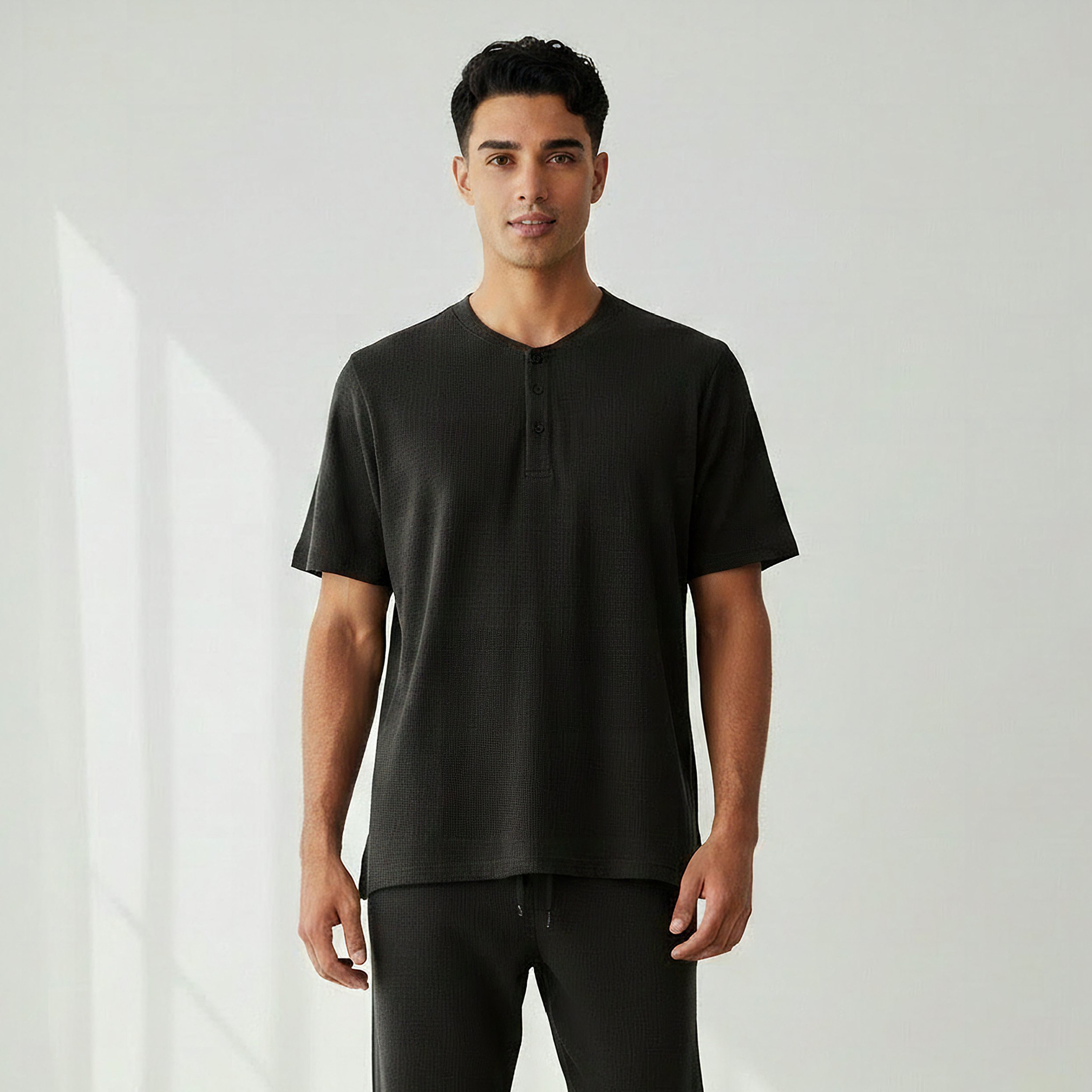 طقم نوم قطن وافل بارز الملمس وياقة هنلي للرجال-men-clothing-nightwear-sets-image-3