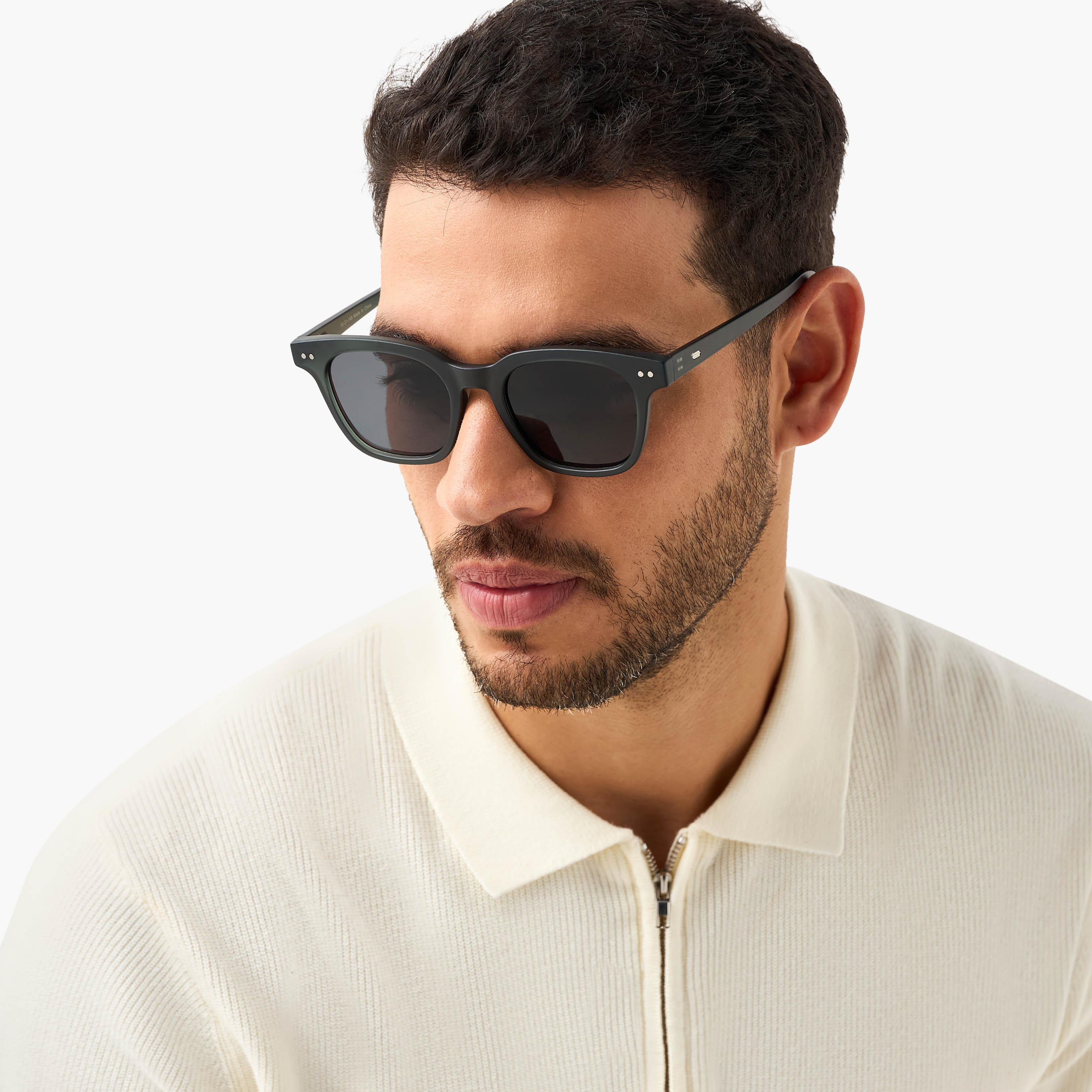 نظارة شمسية واي فيرير بعدسات رمادية للرجال-men-sunglasses-image-2