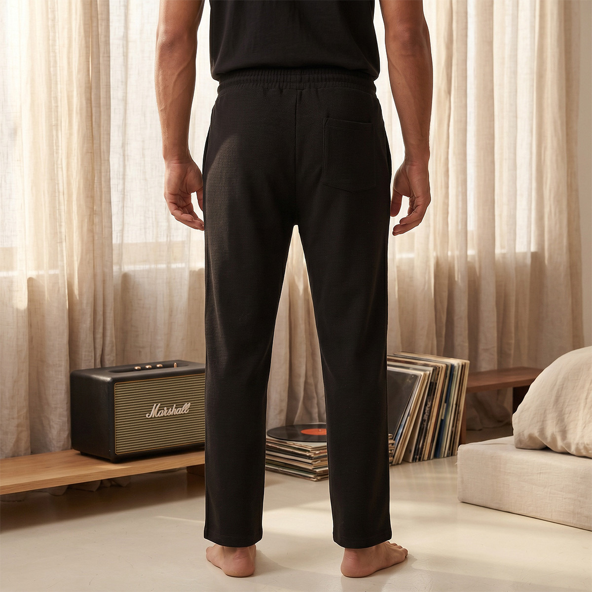 بنطلون بيجاما مضلّع بجيب-men-clothing-nightwear-pyjamaandshorts-image-4