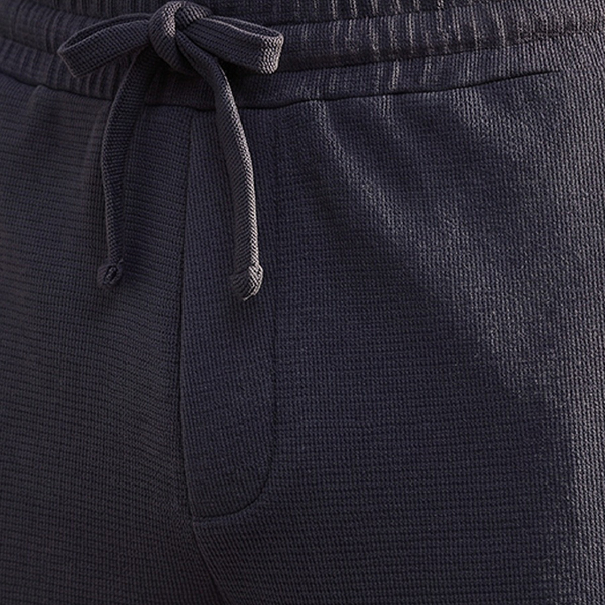 بنطلون بيجاما مضلّع بجيب-men-clothing-nightwear-pyjamaandshorts-image-2