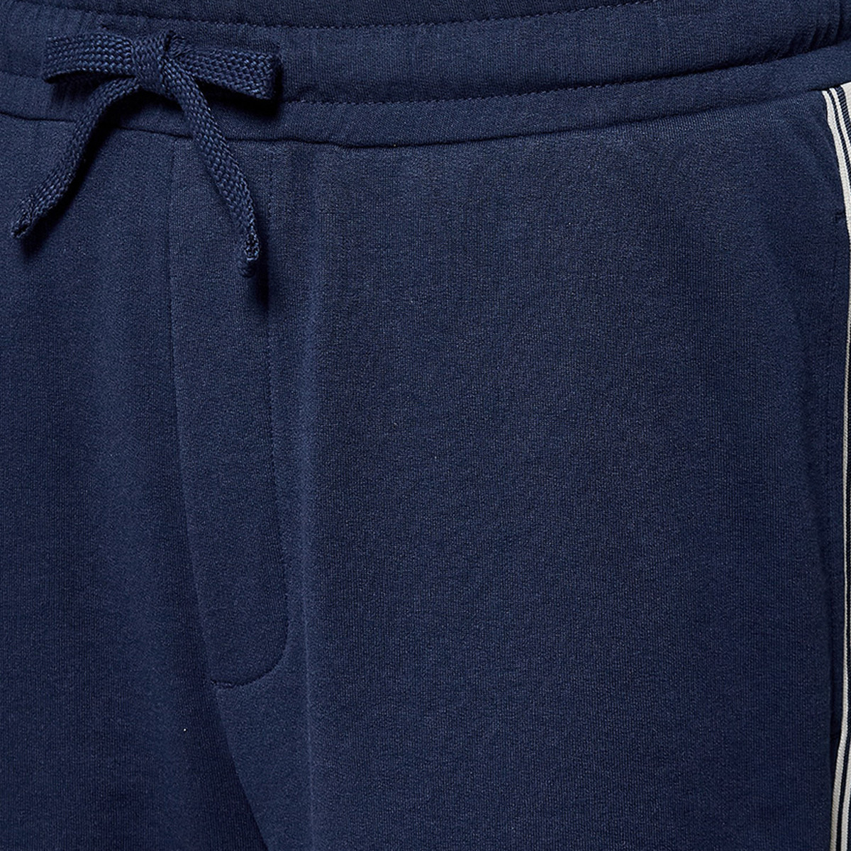 بنطلون بيجاما بتفاصيل شريط وجيب-men-clothing-nightwear-pyjamaandshorts-image-2