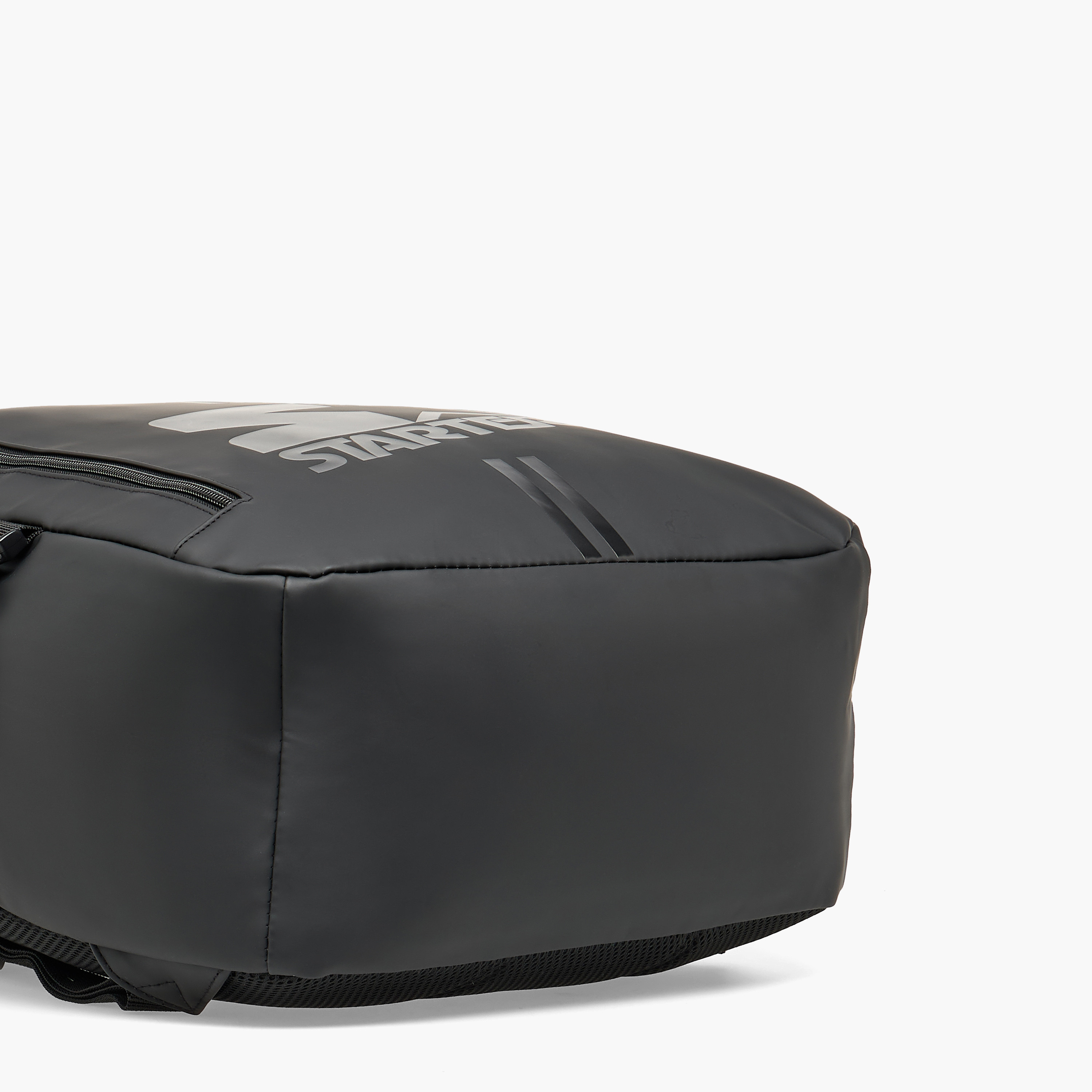 شنطة ظهر بأحزمة كتف مبطنة للرجال من ستارتر-men-bags-image-7