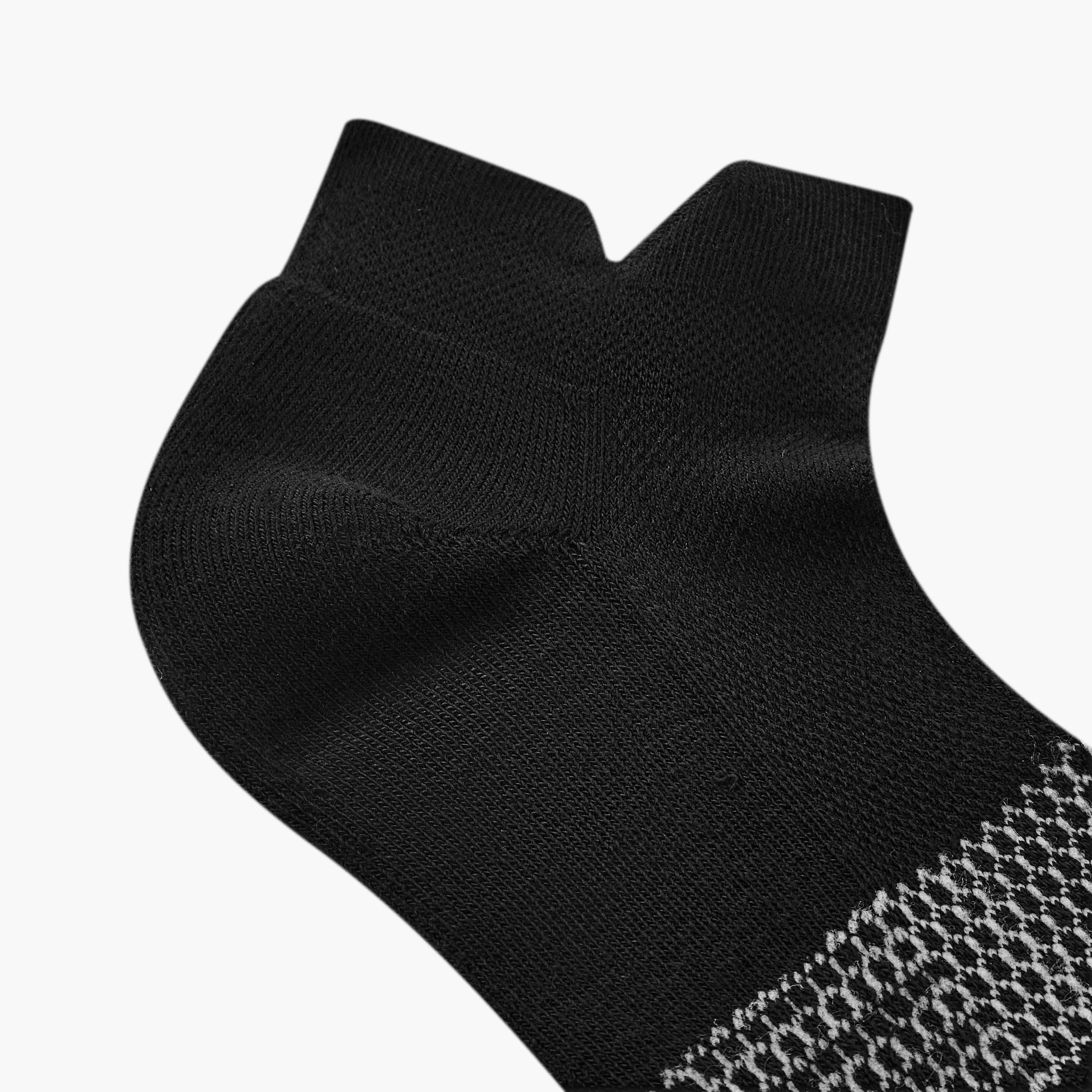 طقم جوارب 3 أزواج بطول الكاحل للرجال-men-socks-image-3
