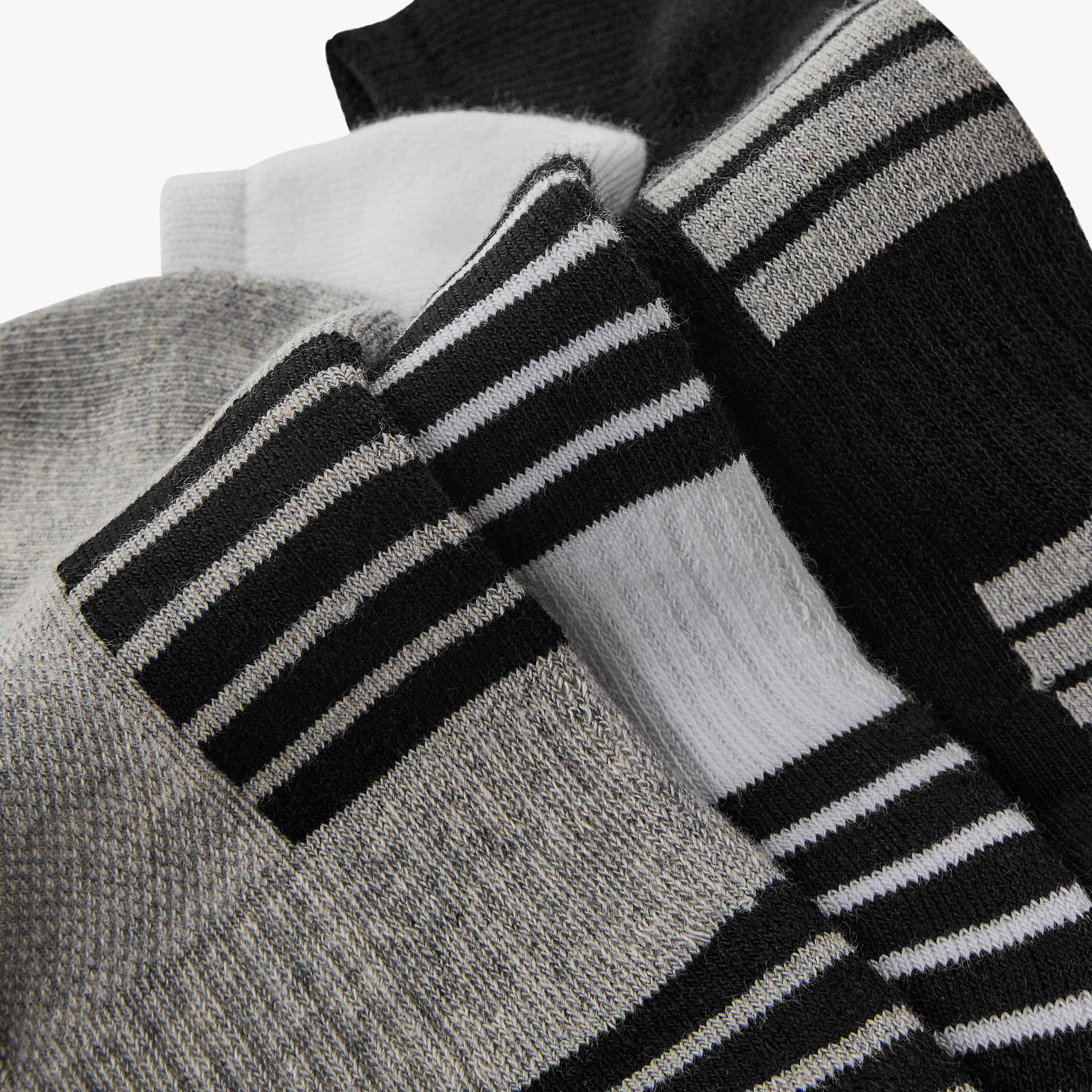 طقم جوارب 3 أزواج بطول الكاحل للرجال من كابا-men-socks-image-4