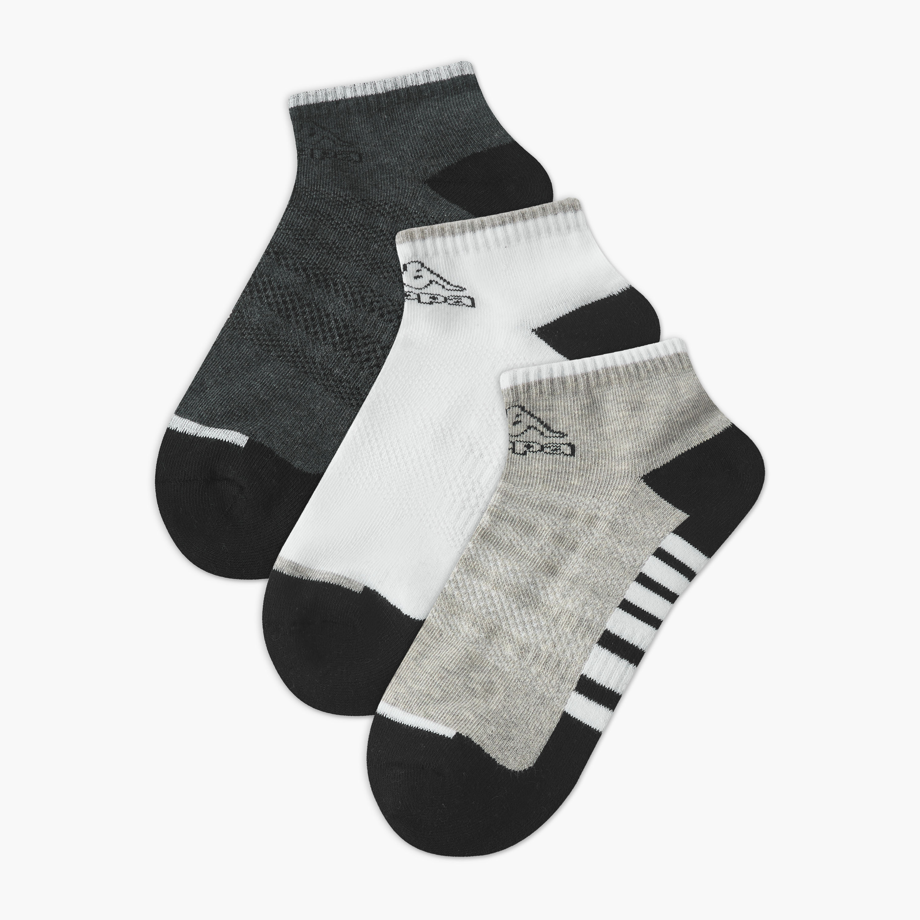 طقم جوارب بطول الكاحل 3 أزواج للرجال من كابا-men-socks-image-1