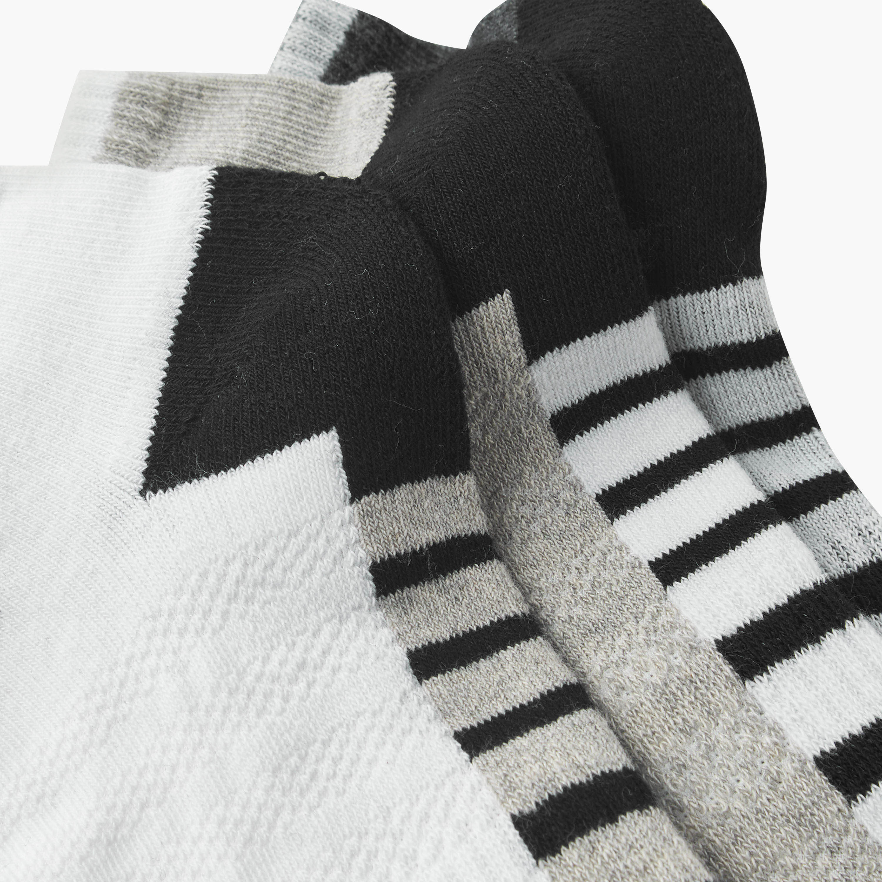 طقم جوارب بطول الكاحل 3 أزواج للرجال من كابا-men-socks-image-4