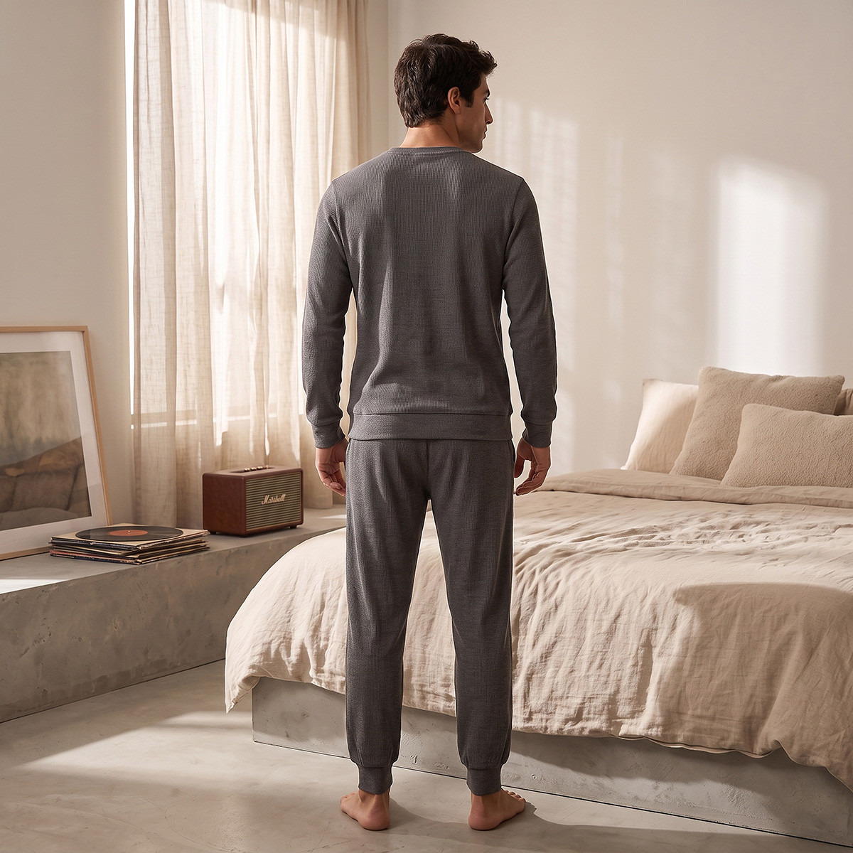 طقم بيجاما وسويت شيرت بارز الملمس-men-clothing-nightwear-sets-image-3