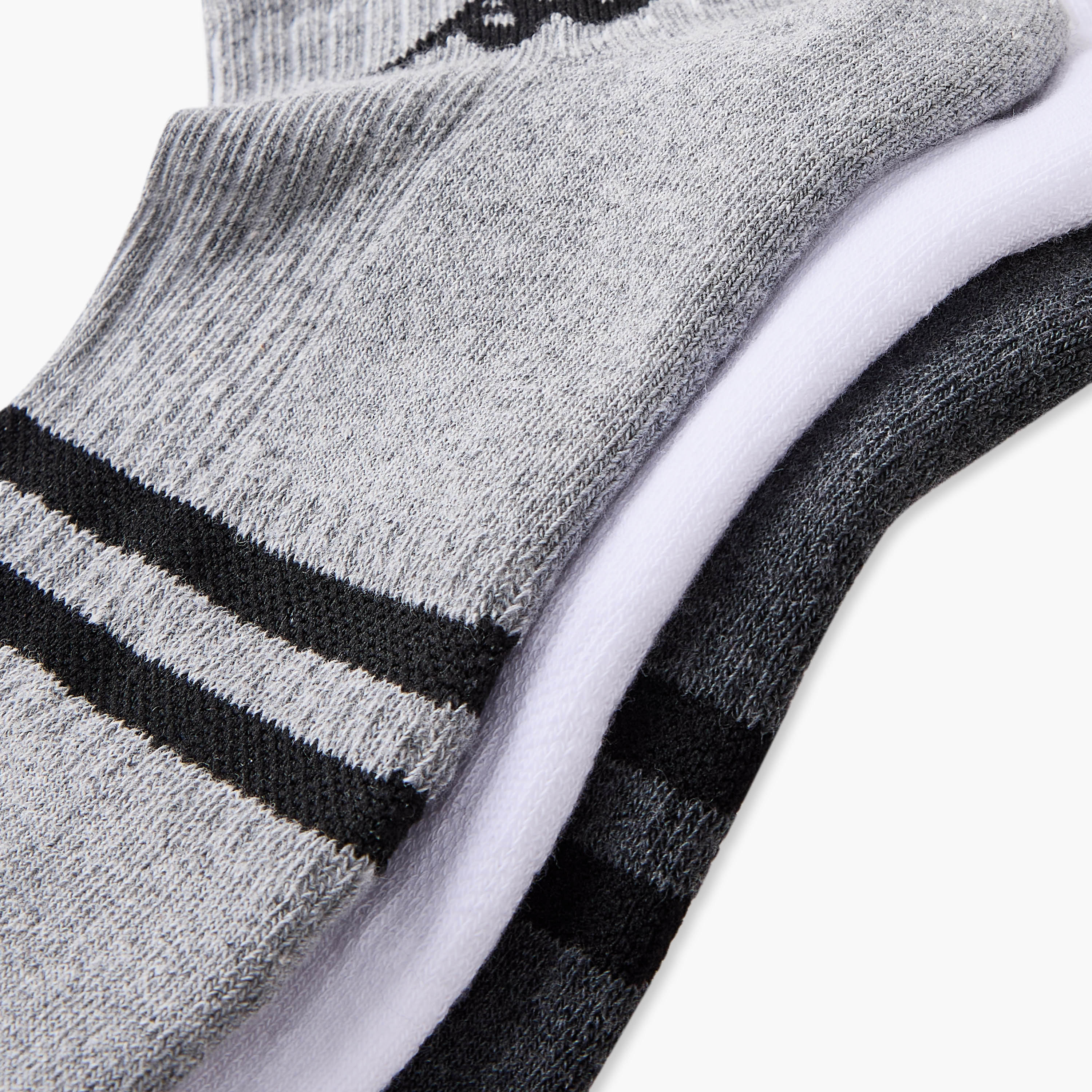 طقم جوارب للرجال بطول الكاحل من كابا 3 أزواج-men-socks-image-6