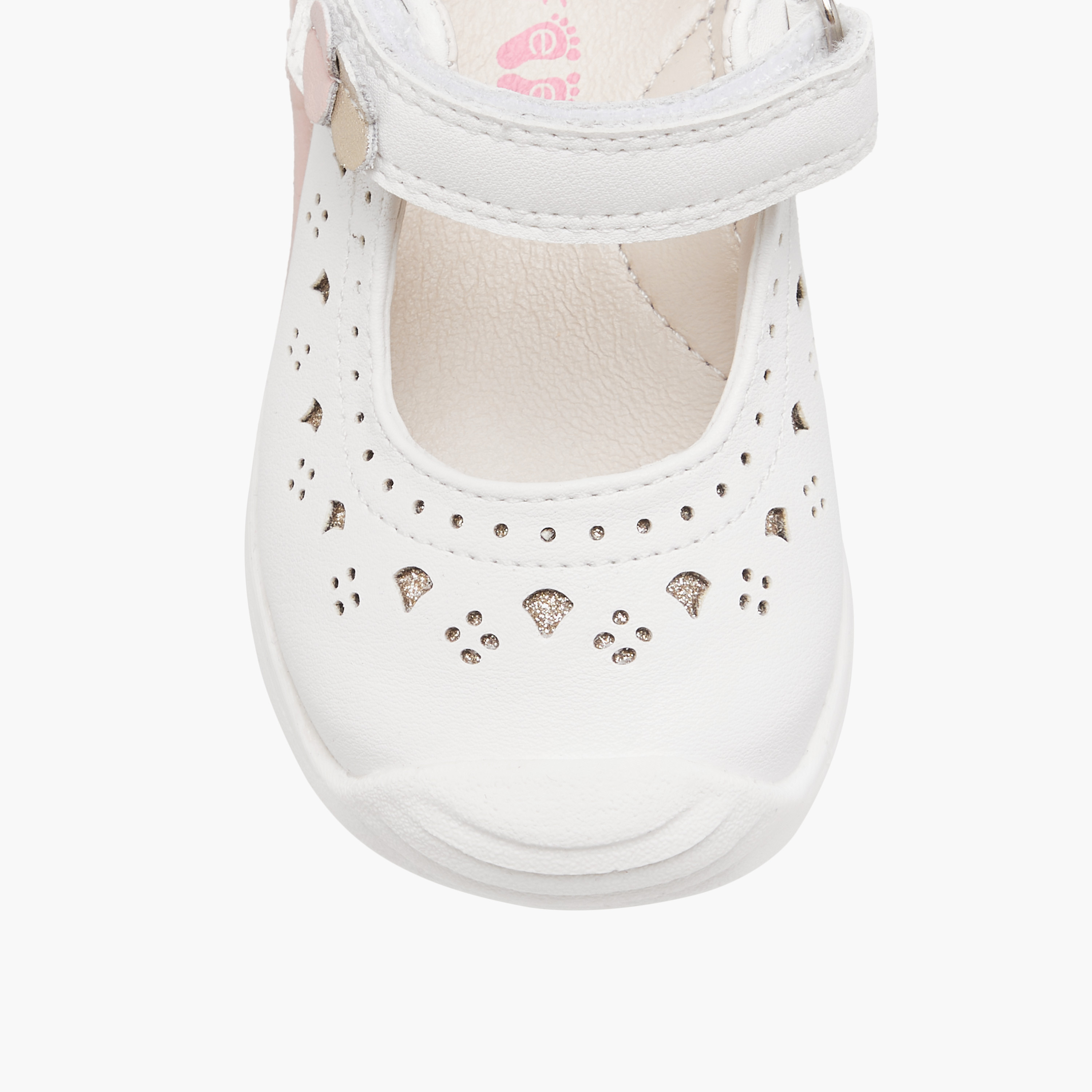 حذاء ماري جين بتفاصيل مفرّغة من بيرفيت-girls-shoes-maryjanes-image-4