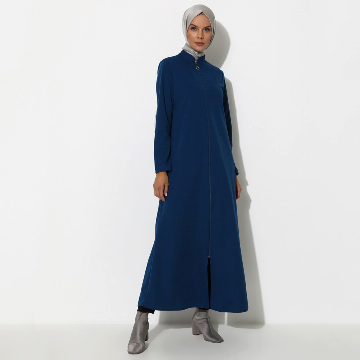 Women Solid Front Zipper Abaya Miss Cazibe By Modanisa-women-arabicclothing-abayas-image-7